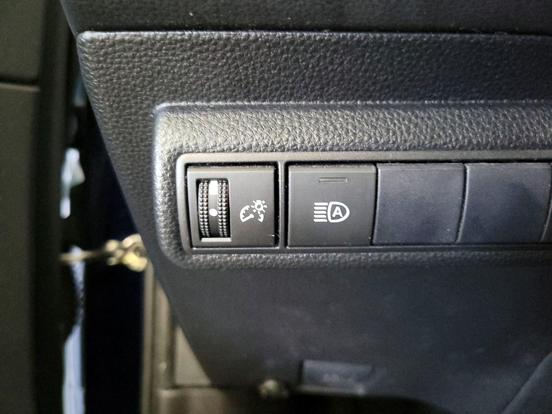 Thumbnail: 2021 Toyota Corolla - 13