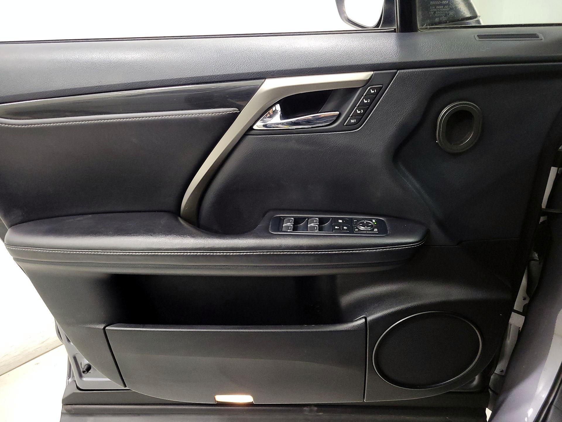 Thumbnail: 2018 Lexus RX - 10