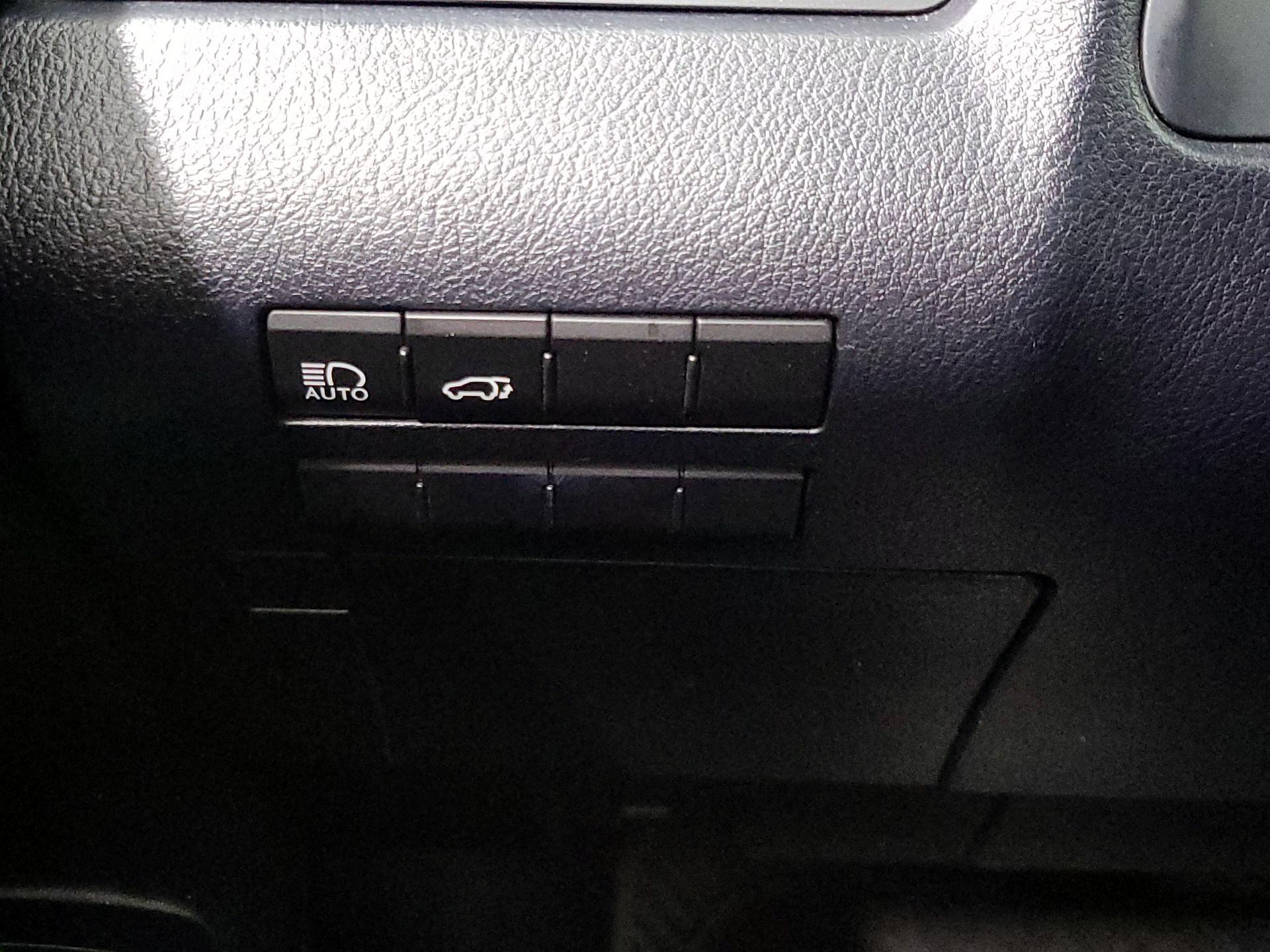 Thumbnail: 2018 Lexus RX - 11