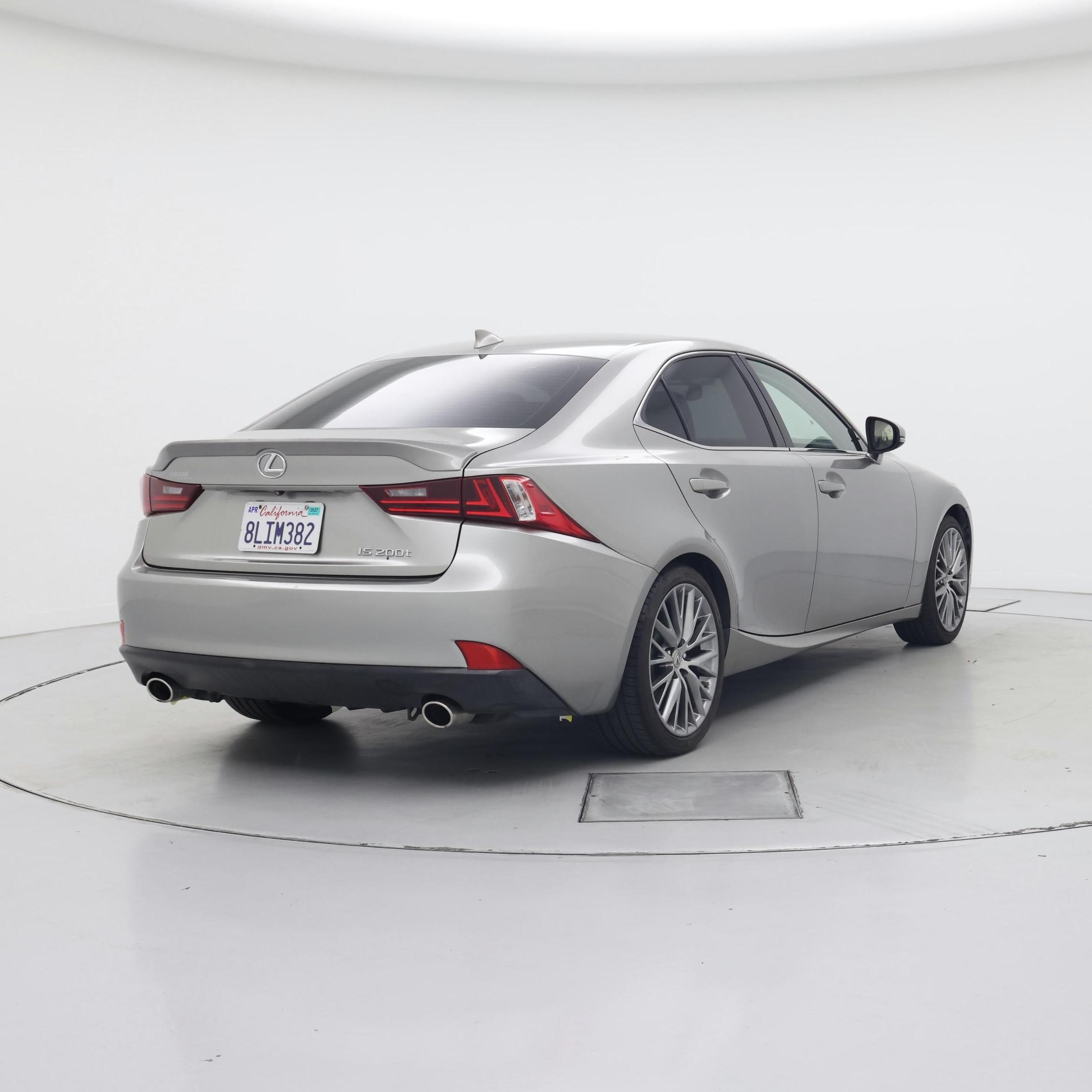 Thumbnail: 2016 Lexus IS - 8