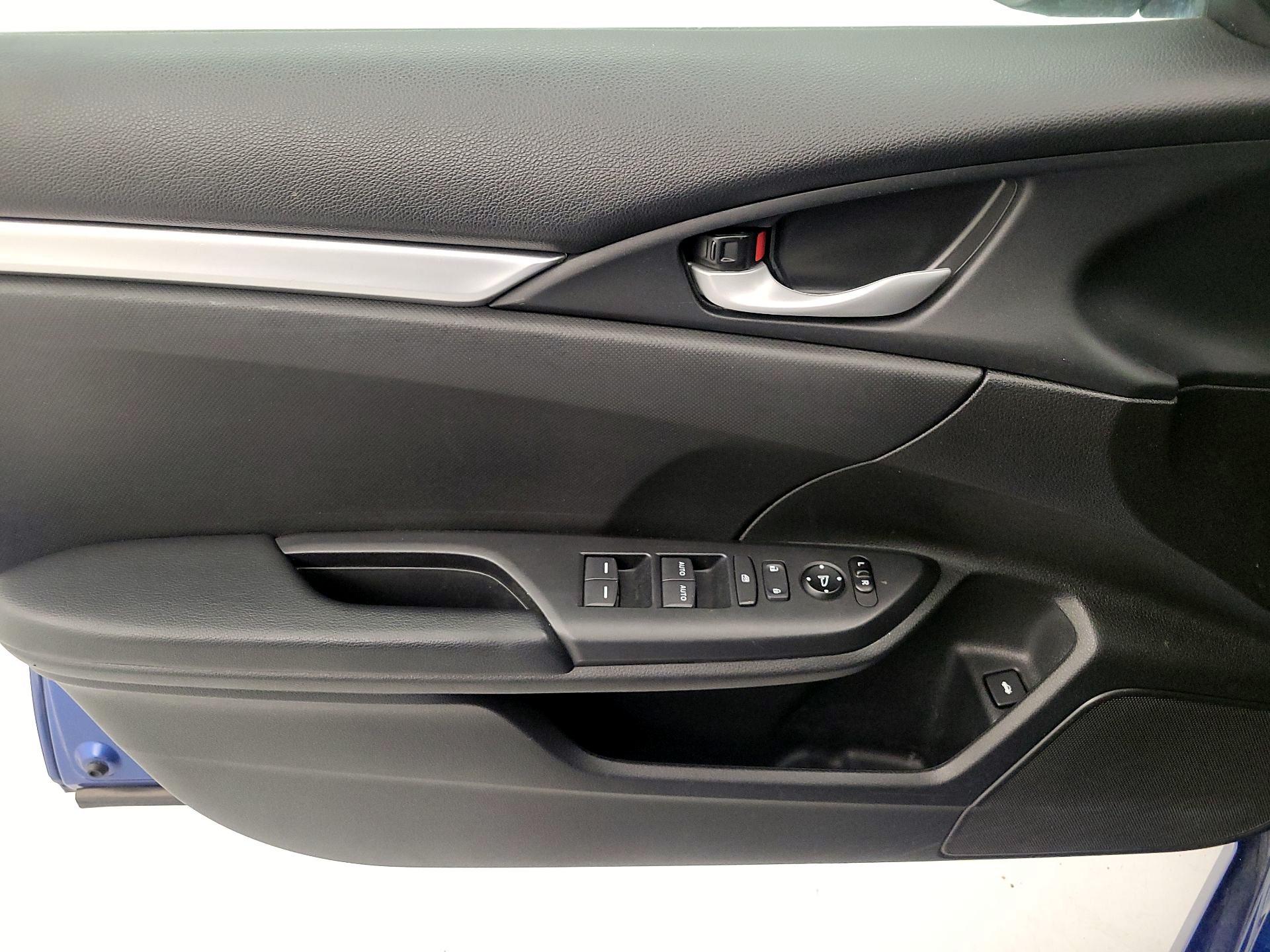 Thumbnail: 2020 Honda Civic - 10