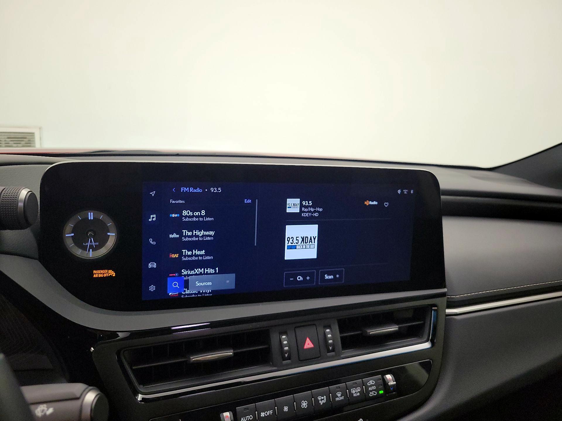 Thumbnail: 2025 Lexus ES - 15