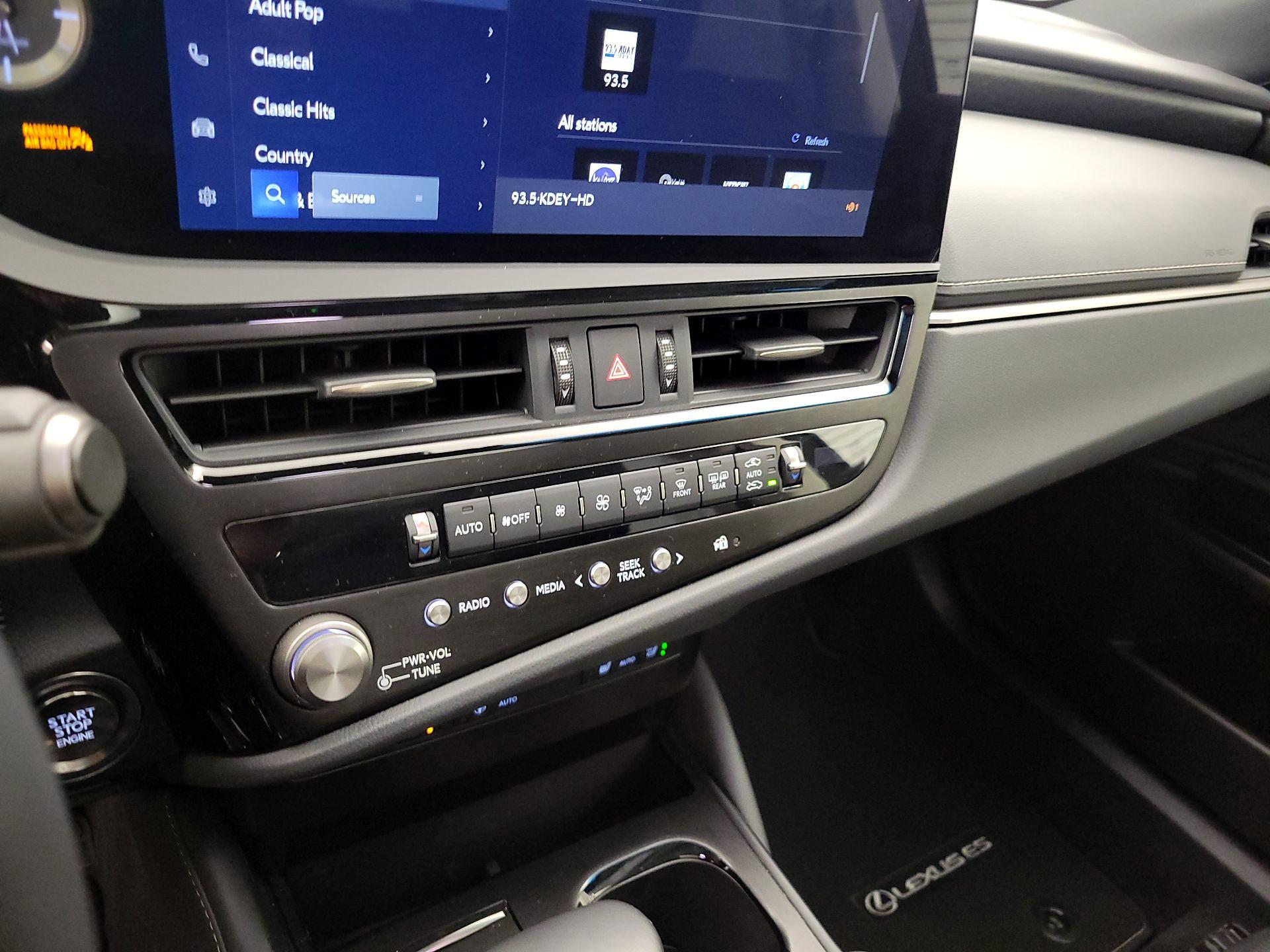 Thumbnail: 2025 Lexus ES - 16