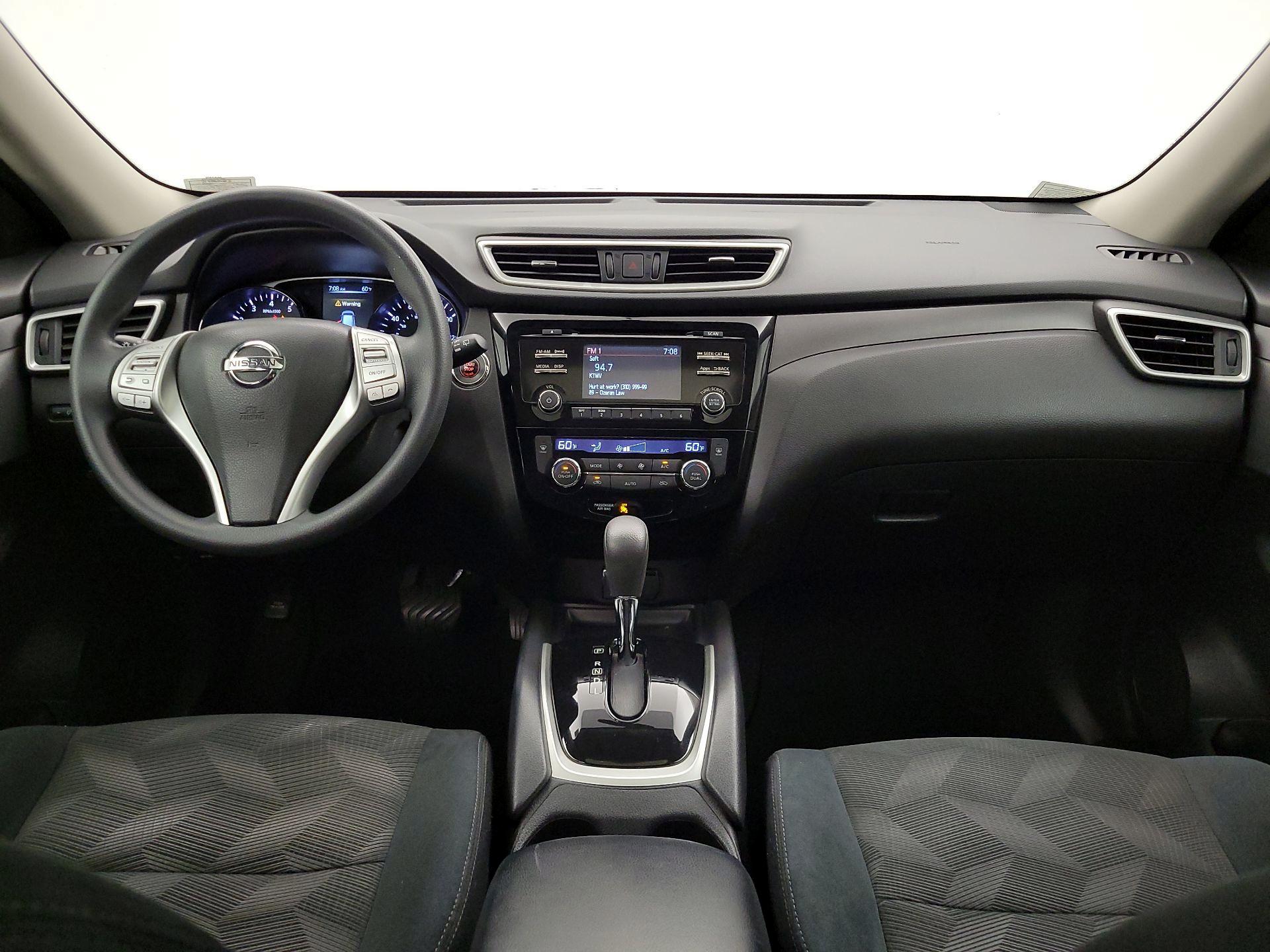 Thumbnail: 2016 Nissan Rogue - 9