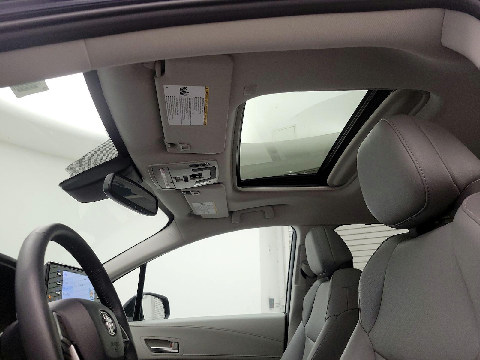 2022 Toyota Sienna XLE - Photo 20