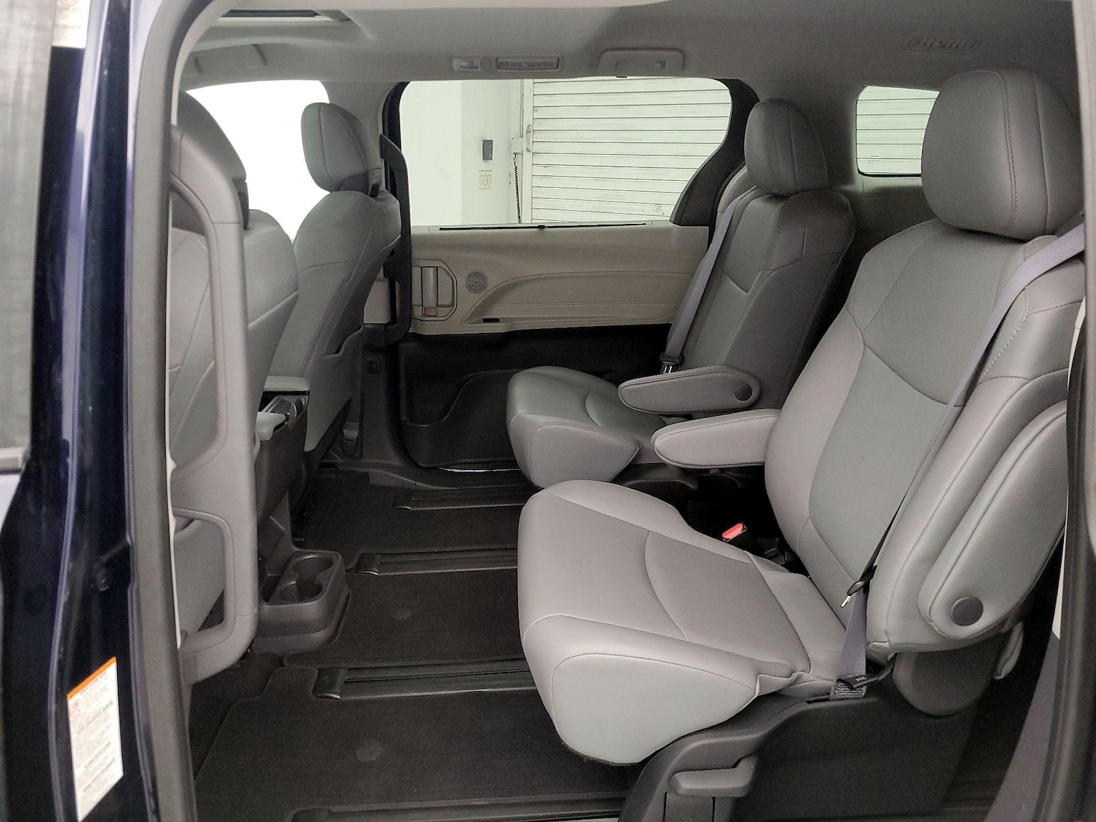 2022 Toyota Sienna XLE - Photo 21