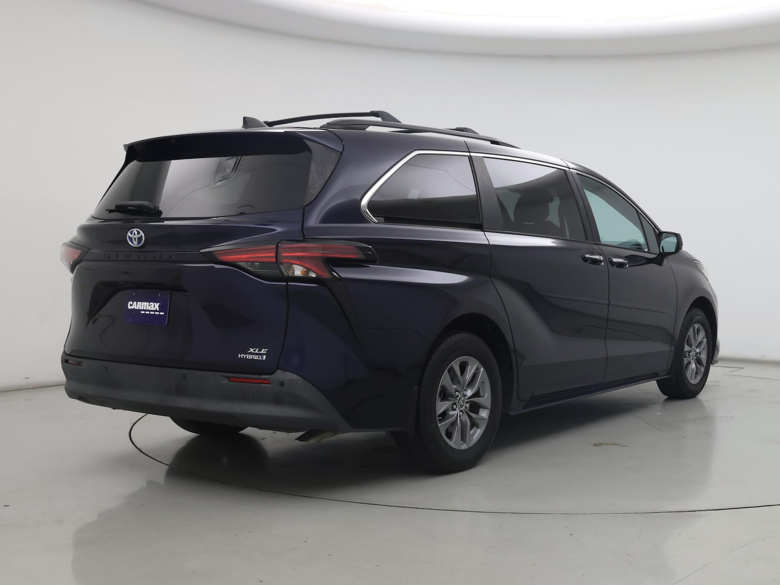 2022 Toyota Sienna XLE - Photo 9