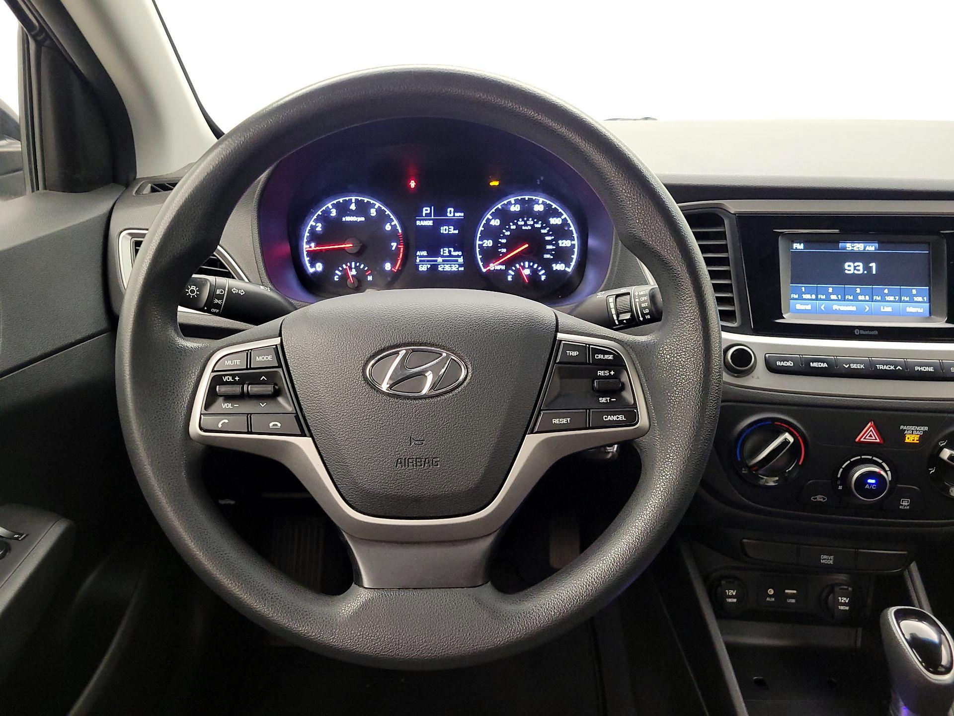 Thumbnail: 2018 Hyundai Accent - 10