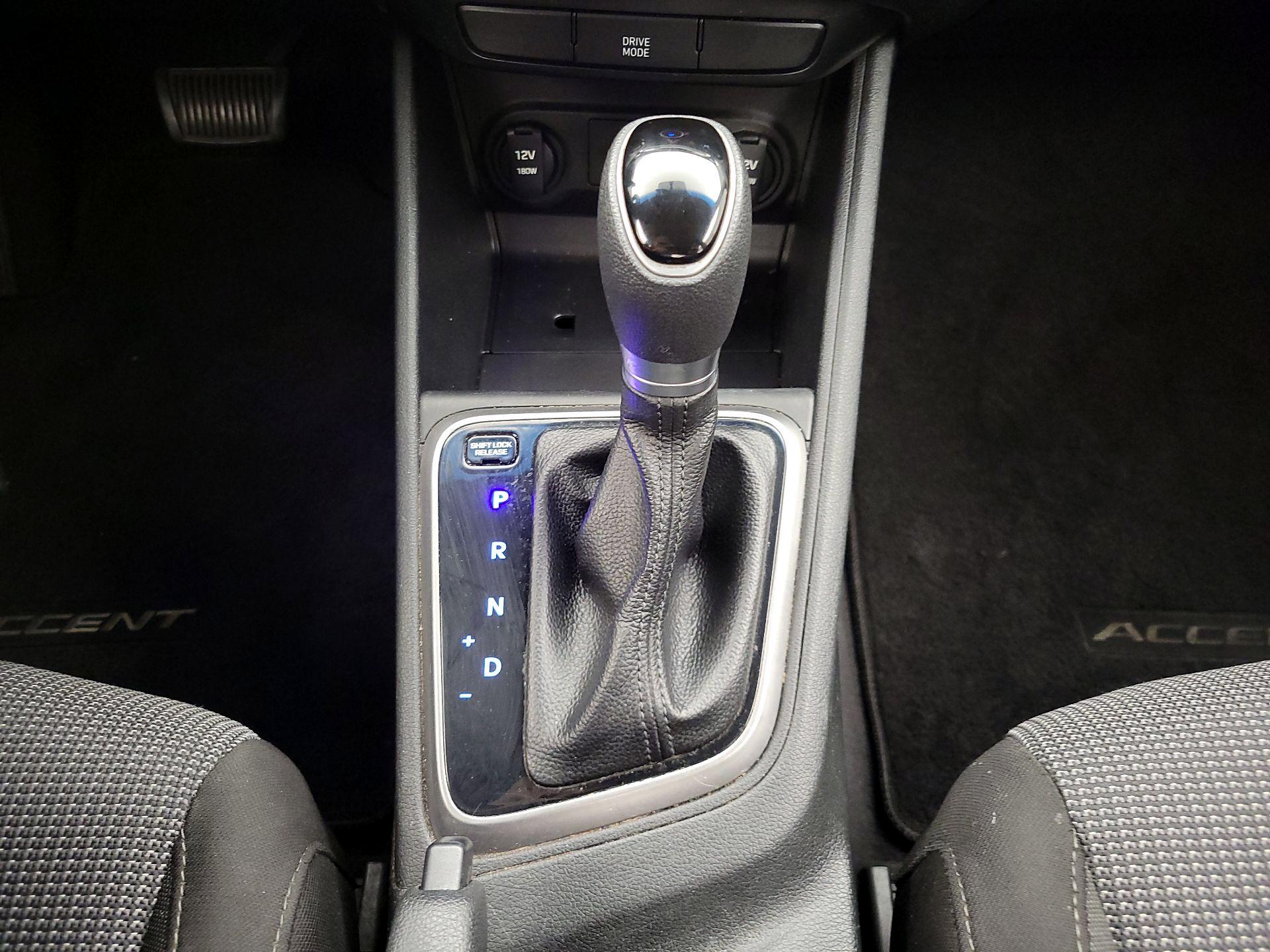 Thumbnail: 2018 Hyundai Accent - 17