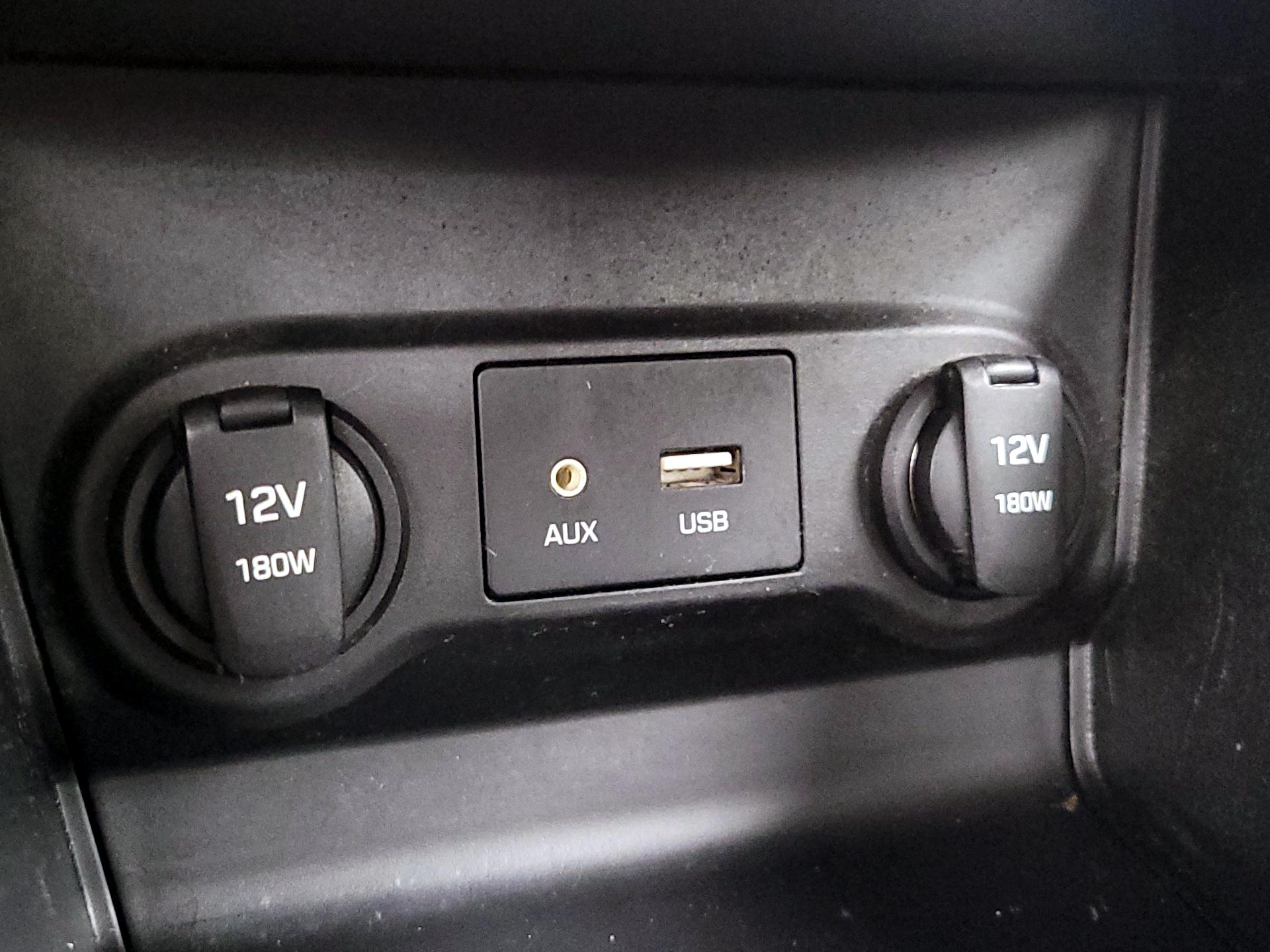 Thumbnail: 2018 Hyundai Accent - 18