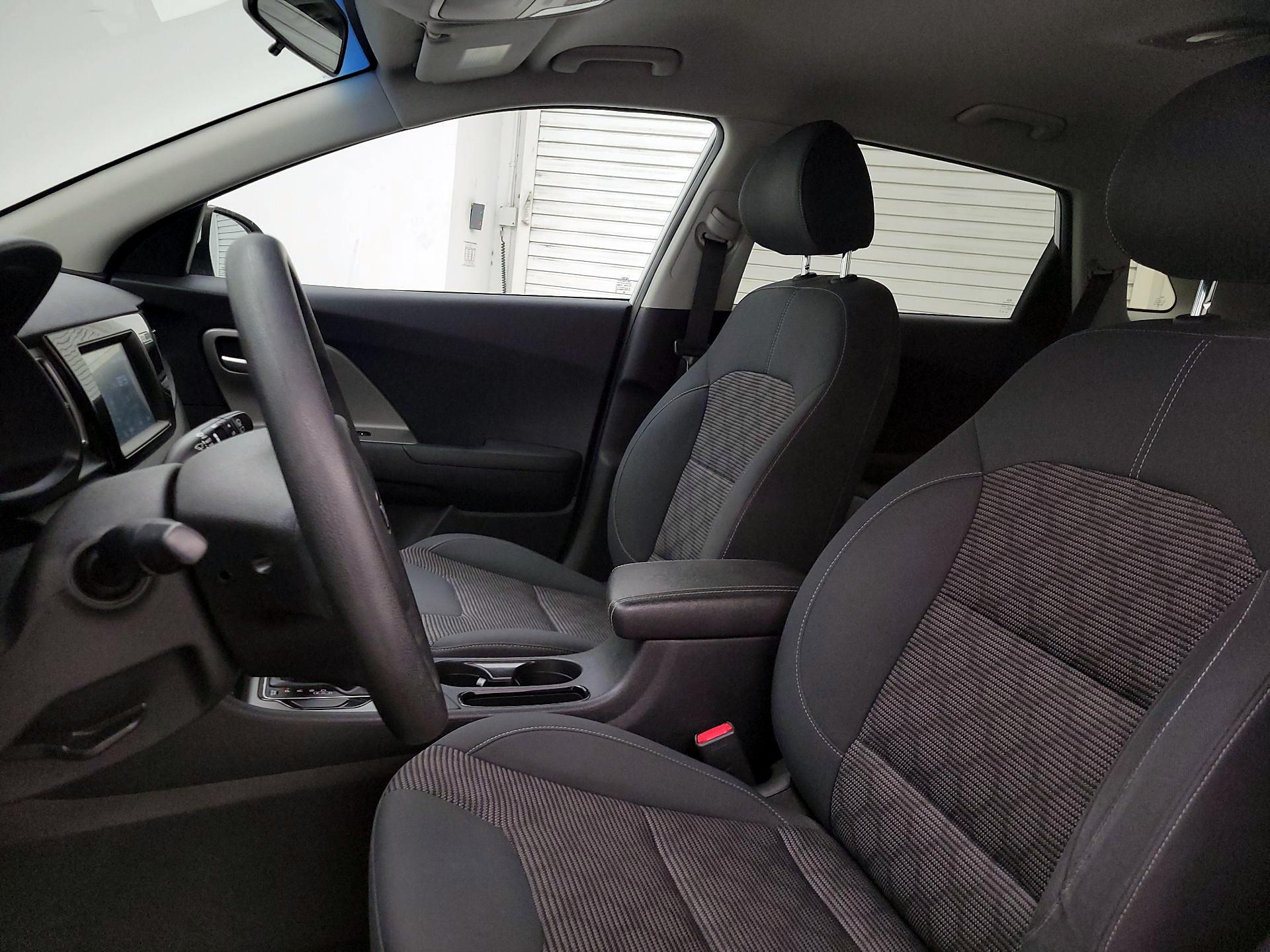 Thumbnail: 2018 Kia Niro - 11