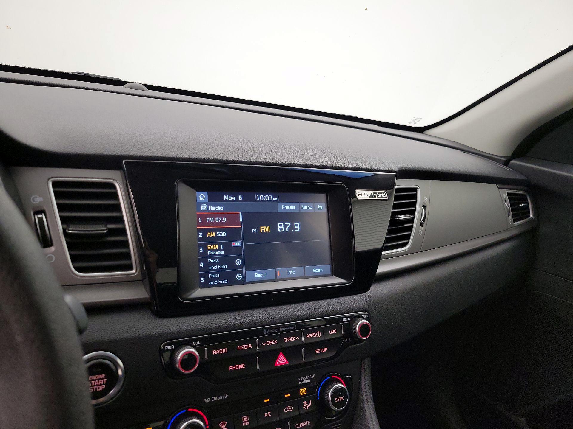 Thumbnail: 2018 Kia Niro - 15