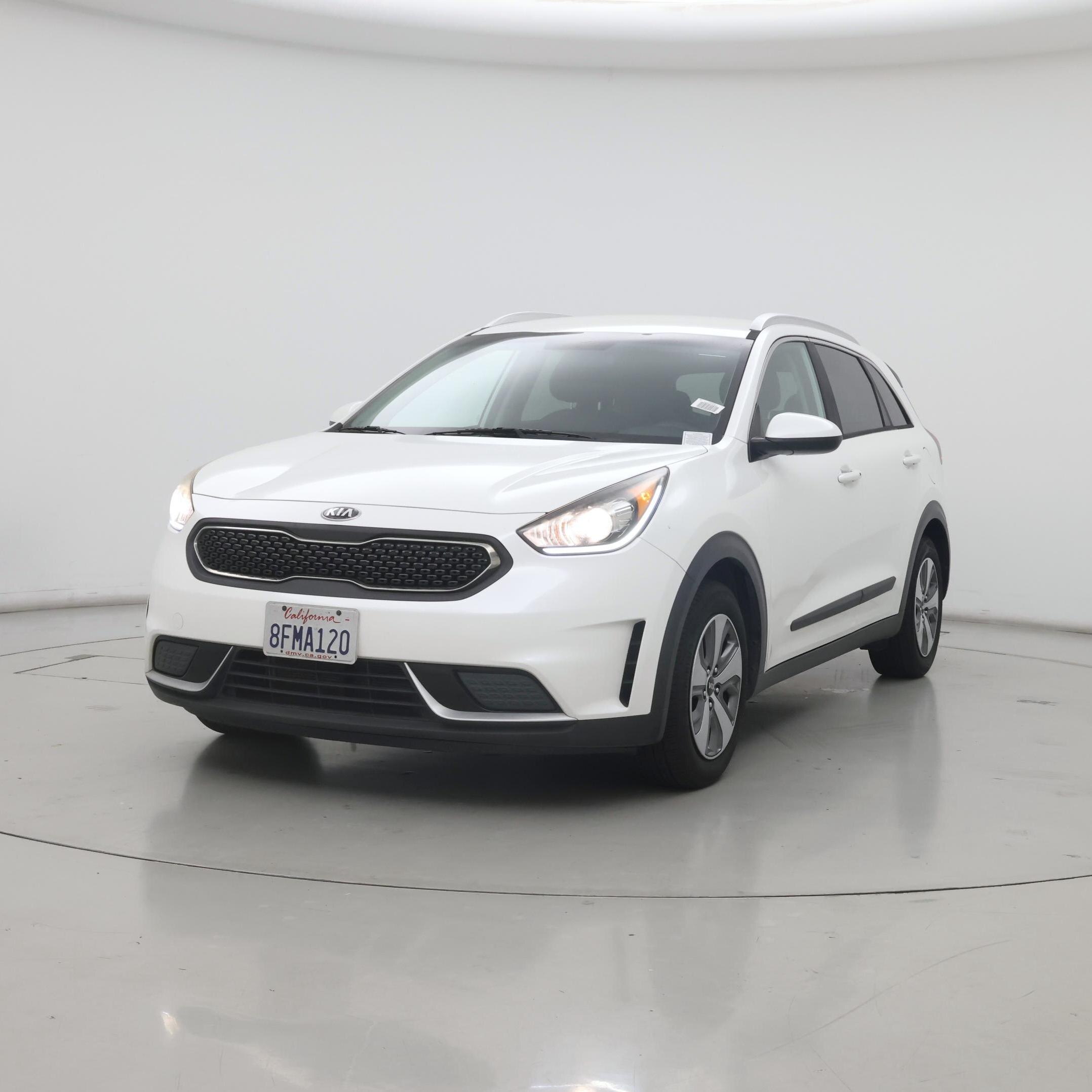 Thumbnail: 2018 Kia Niro - 4