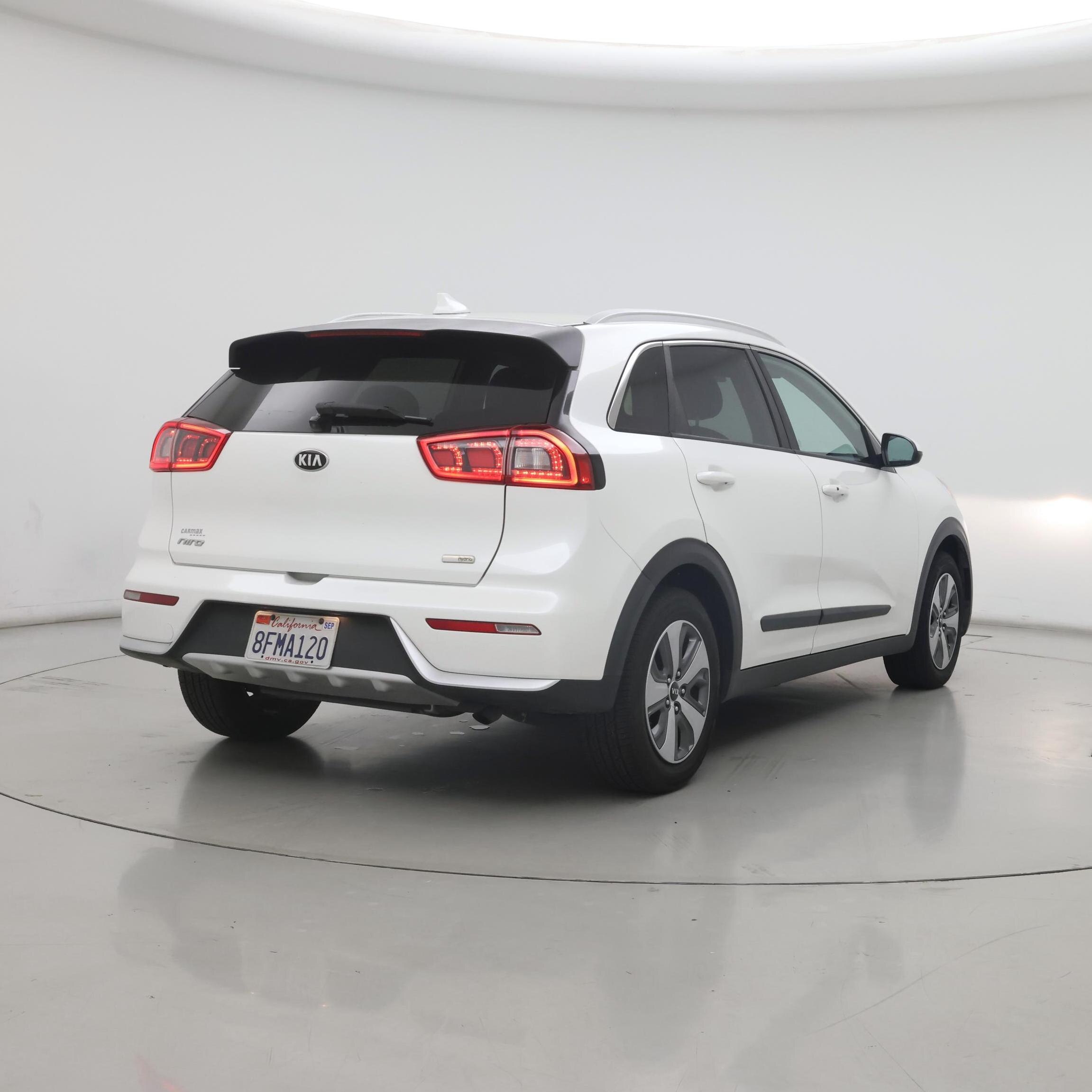 Thumbnail: 2018 Kia Niro - 8