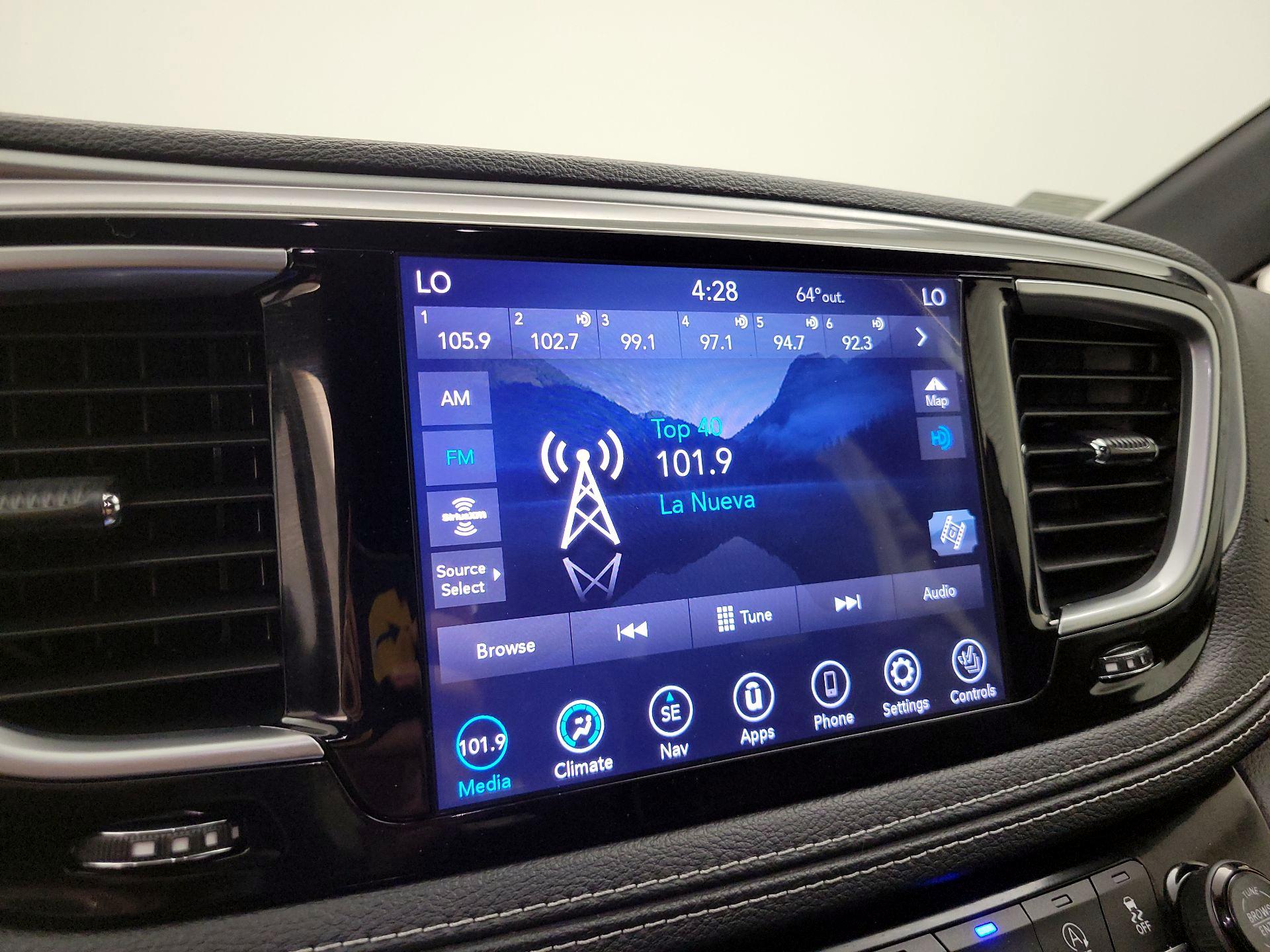 Thumbnail: 2020 Chrysler Pacifica - 15