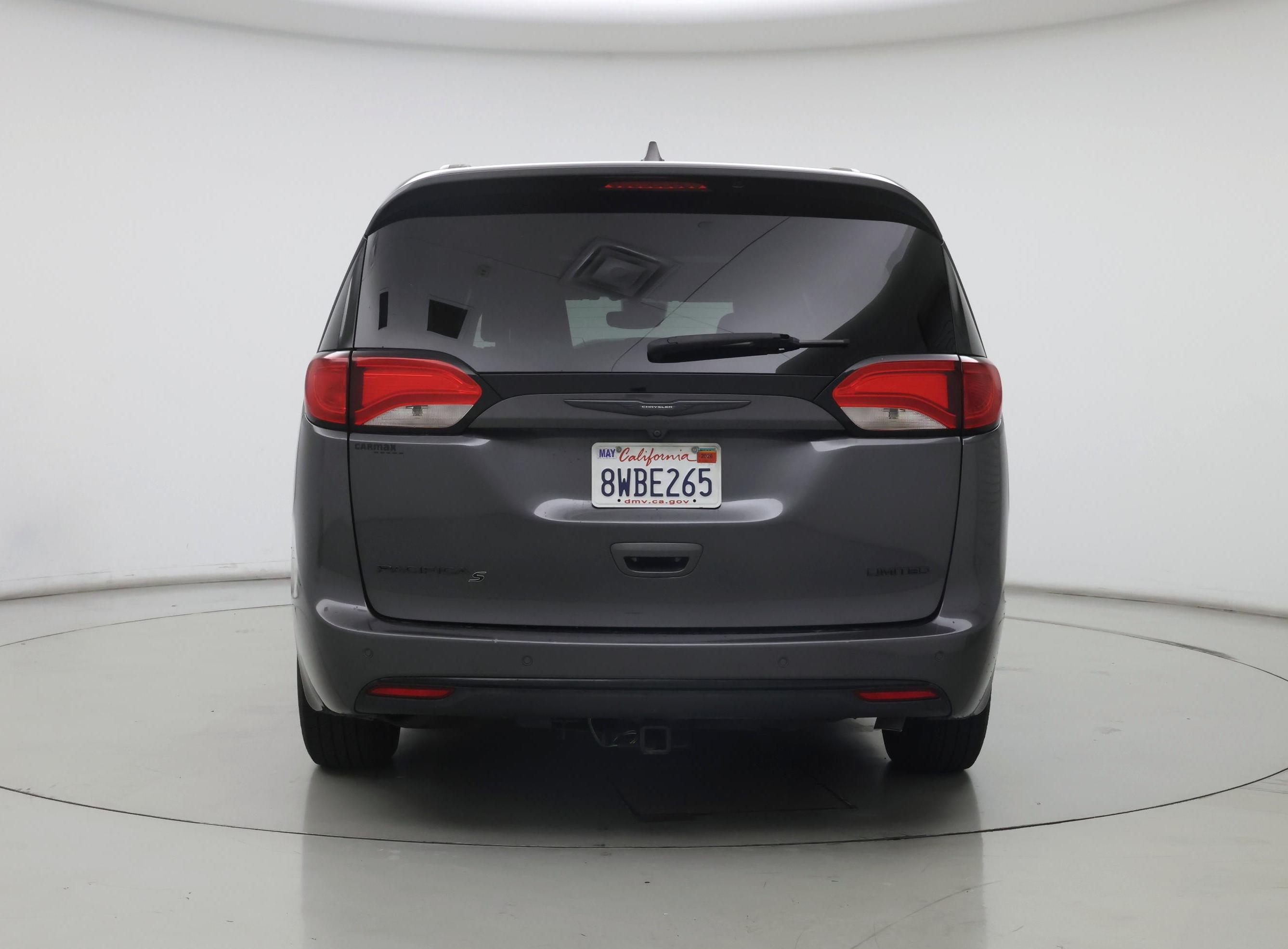 Thumbnail: 2020 Chrysler Pacifica - 6