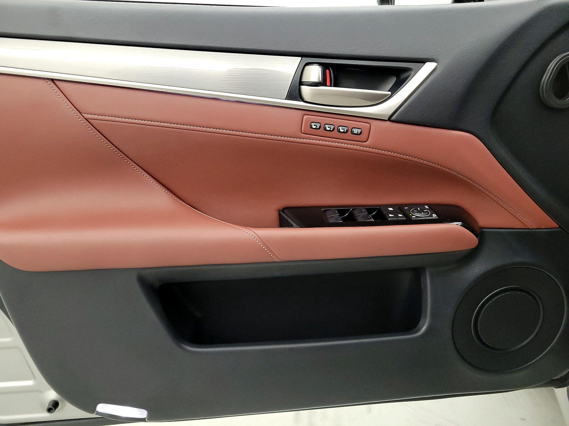 Thumbnail: 2015 Lexus GS - 12