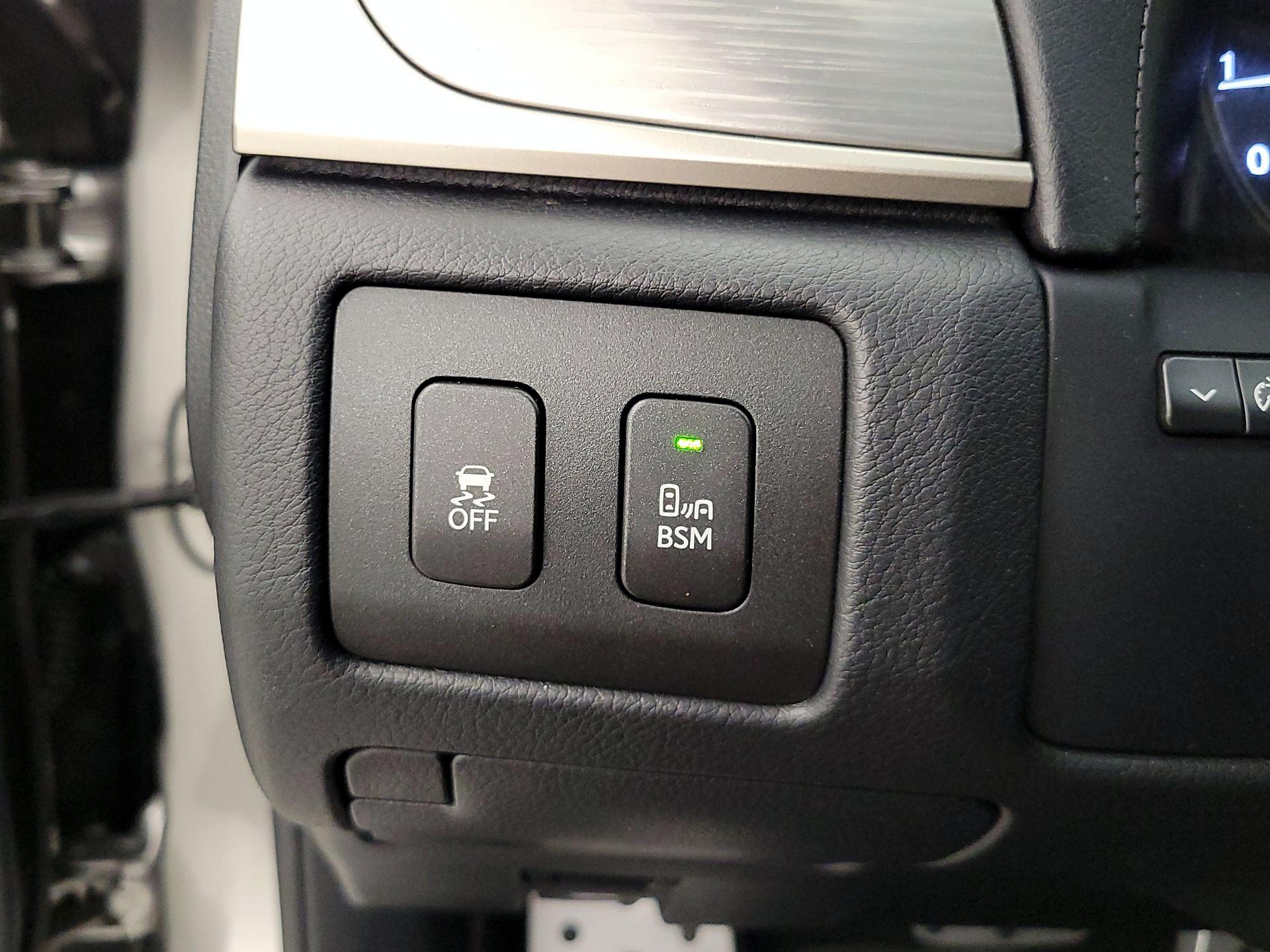 Thumbnail: 2015 Lexus GS - 13