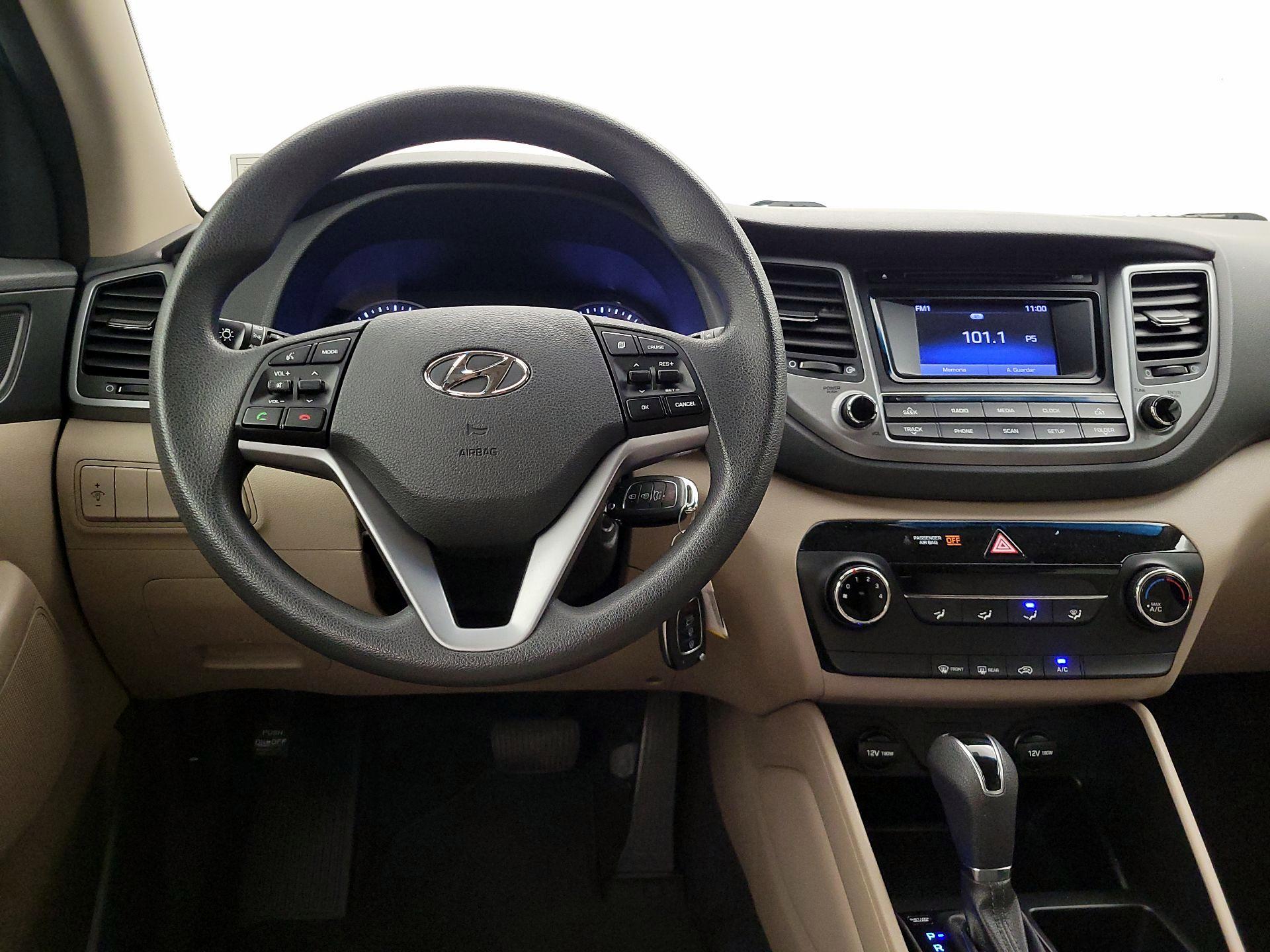 Thumbnail: 2017 Hyundai Tucson - 10