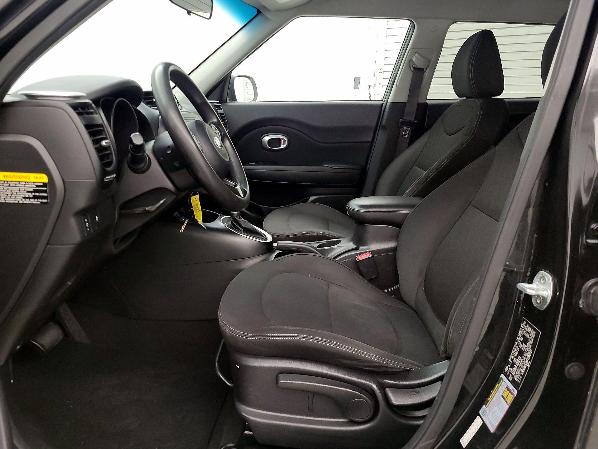 Thumbnail: 2015 Kia Soul - 11