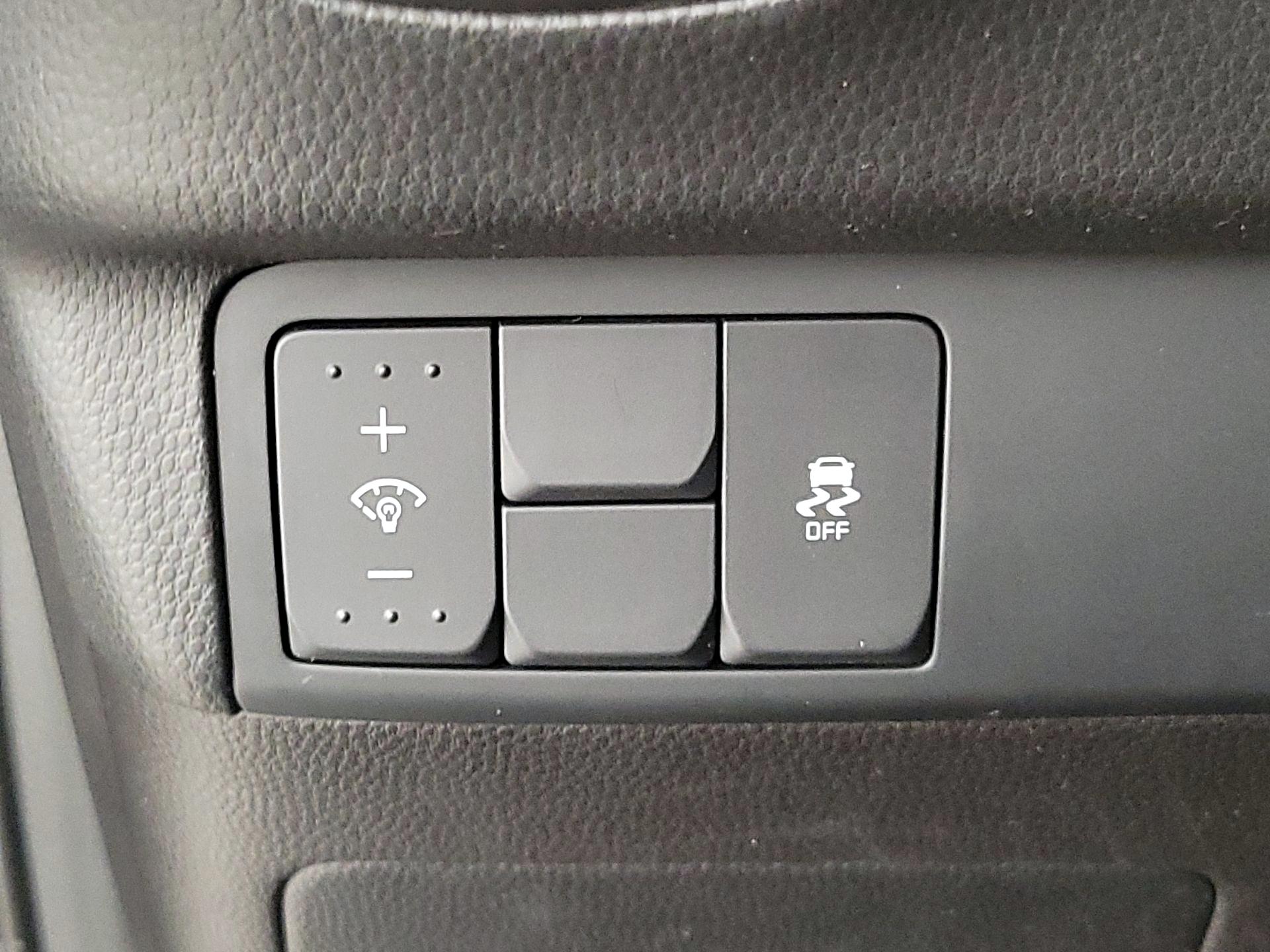 Thumbnail: 2015 Kia Soul - 13