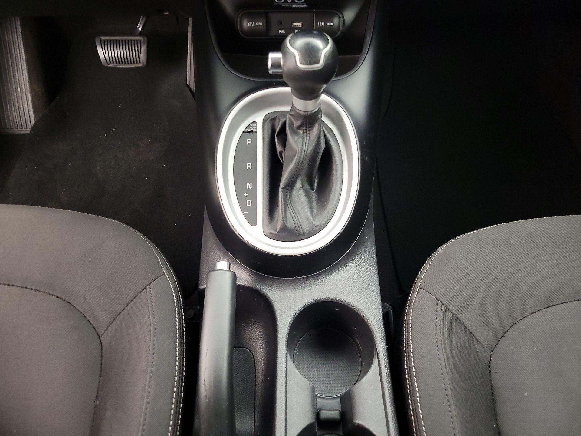 Thumbnail: 2015 Kia Soul - 17
