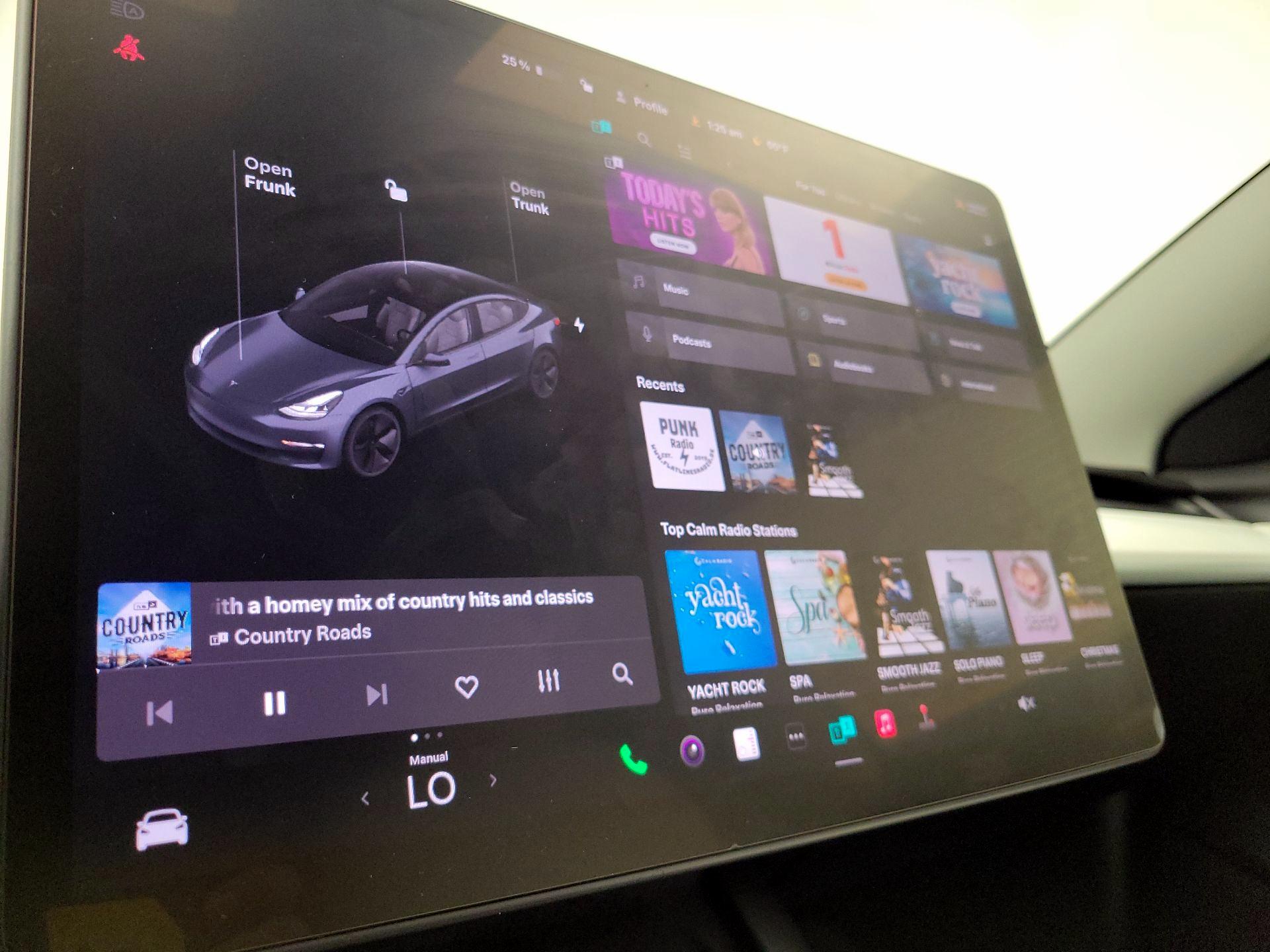Thumbnail: 2021 Tesla Model 3 - 15