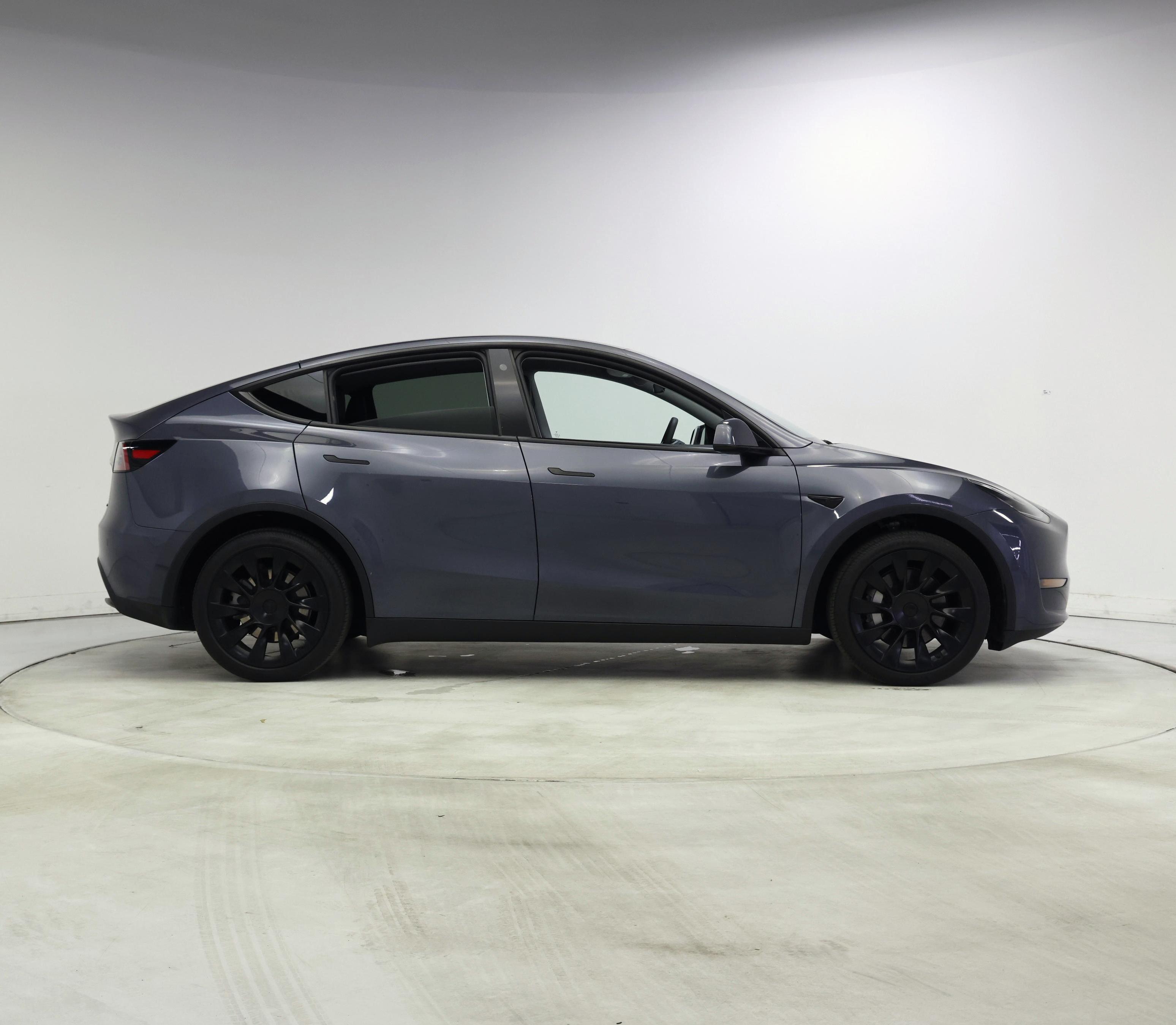 Thumbnail: 2023 Tesla Model Y - 7