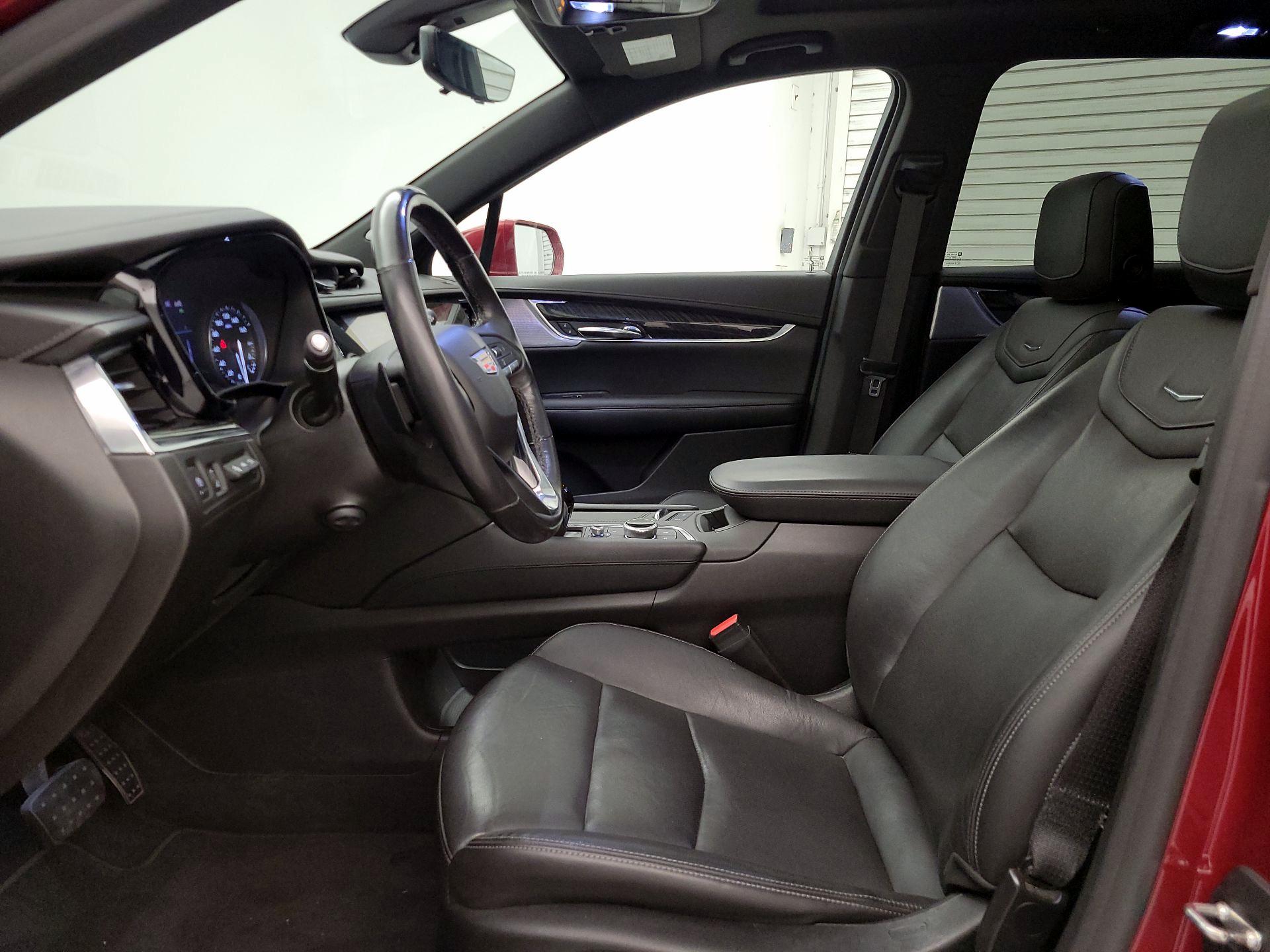 Thumbnail: 2020 Cadillac XT6 - 11