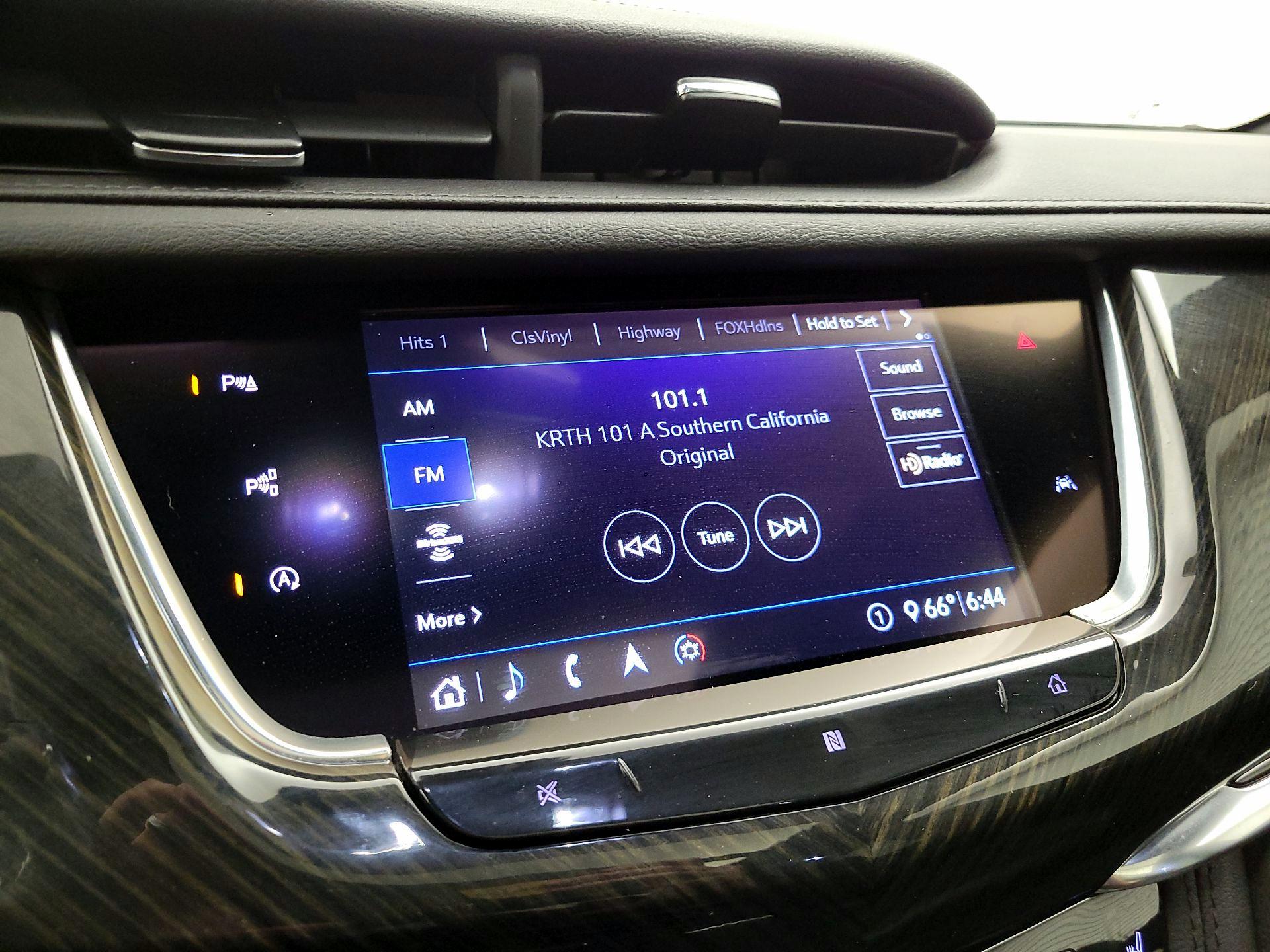 Thumbnail: 2020 Cadillac XT6 - 15