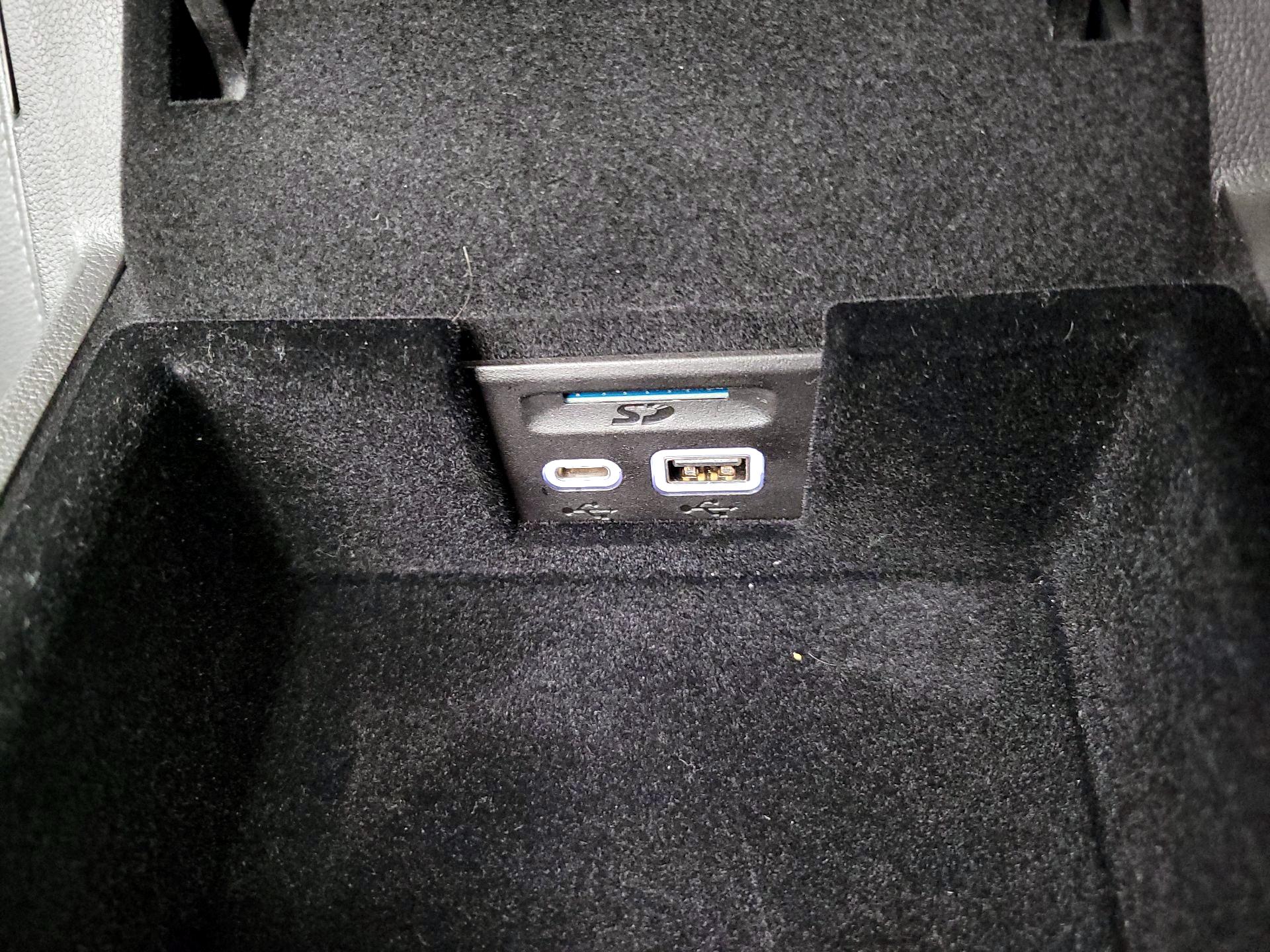 Thumbnail: 2020 Cadillac XT6 - 18