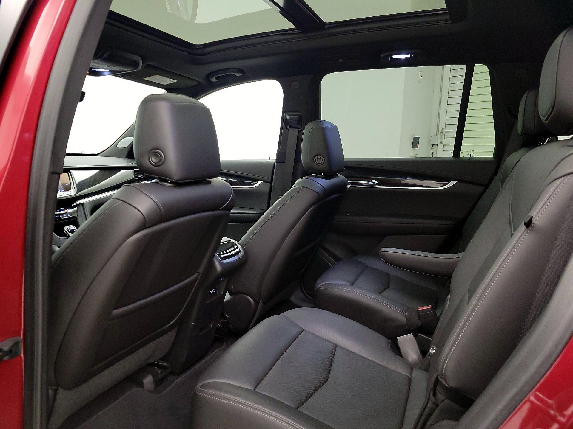 Thumbnail: 2020 Cadillac XT6 - 20