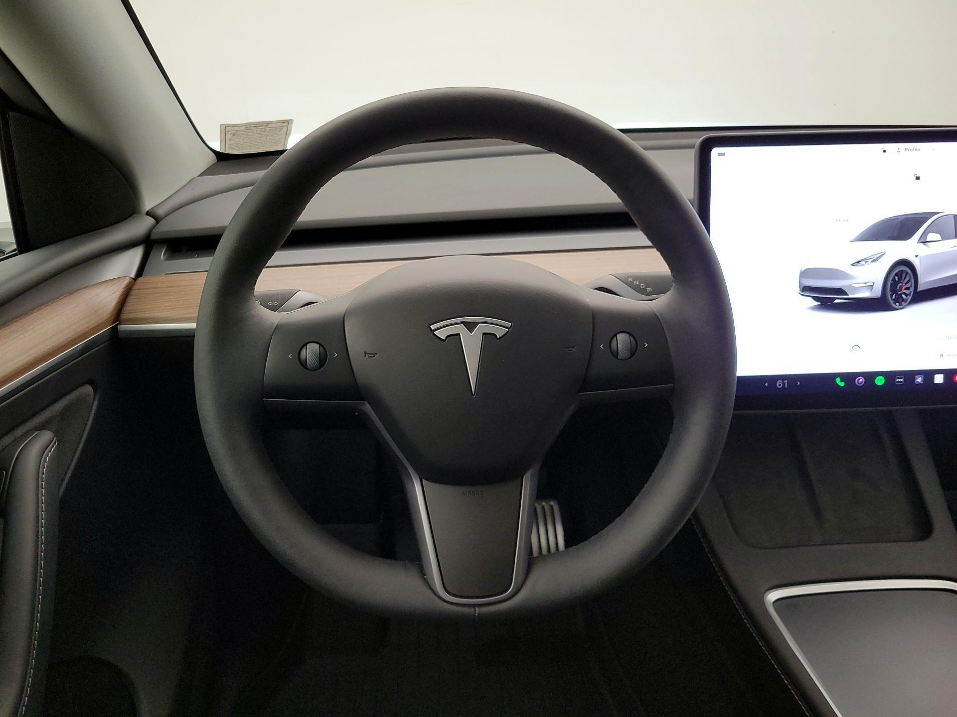 Thumbnail: 2025 Tesla Model Y - 10