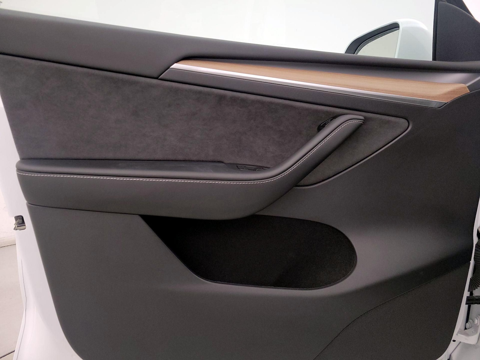 2023 Tesla Model Y Long Range - Photo 13