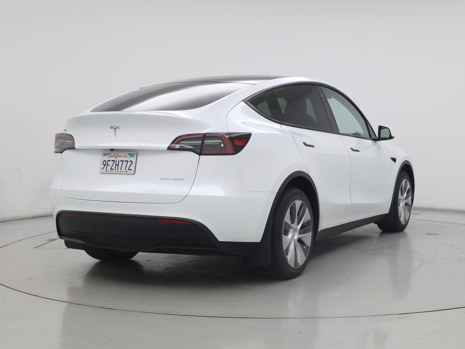 2023 Tesla Model Y Long Range - Photo 9