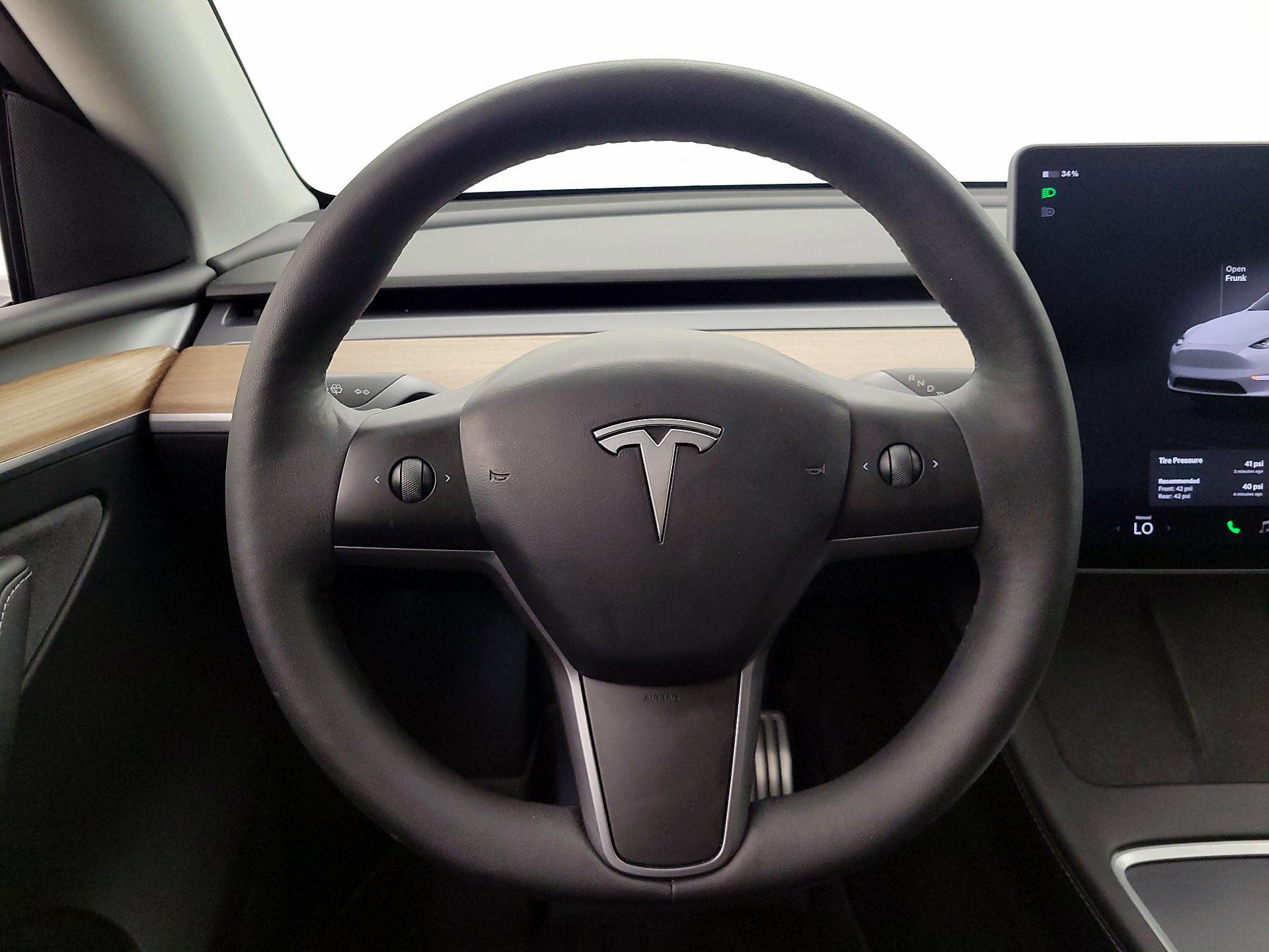 Thumbnail: 2022 Tesla Model Y - 10