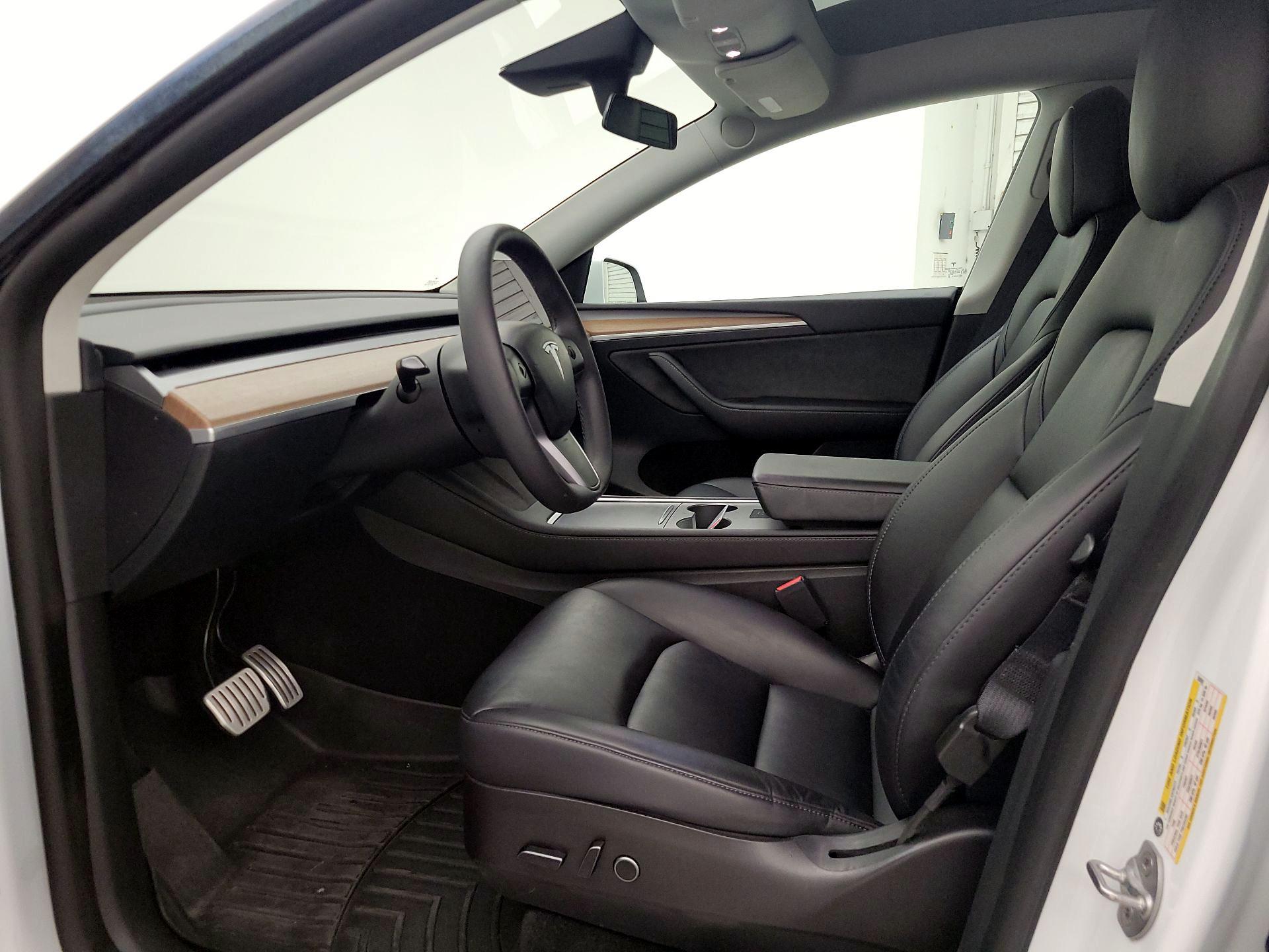 Thumbnail: 2022 Tesla Model Y - 11