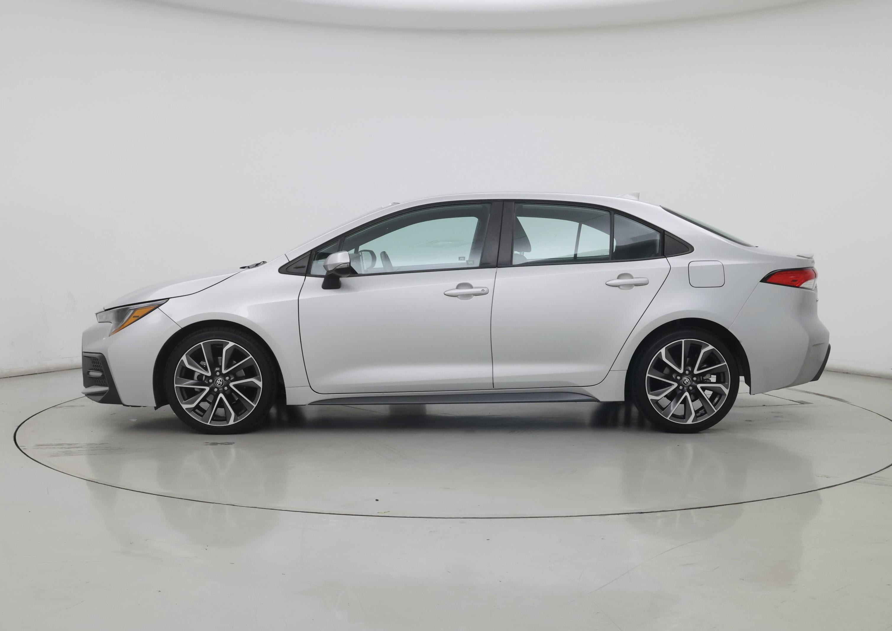 Thumbnail: 2021 Toyota Corolla - 3