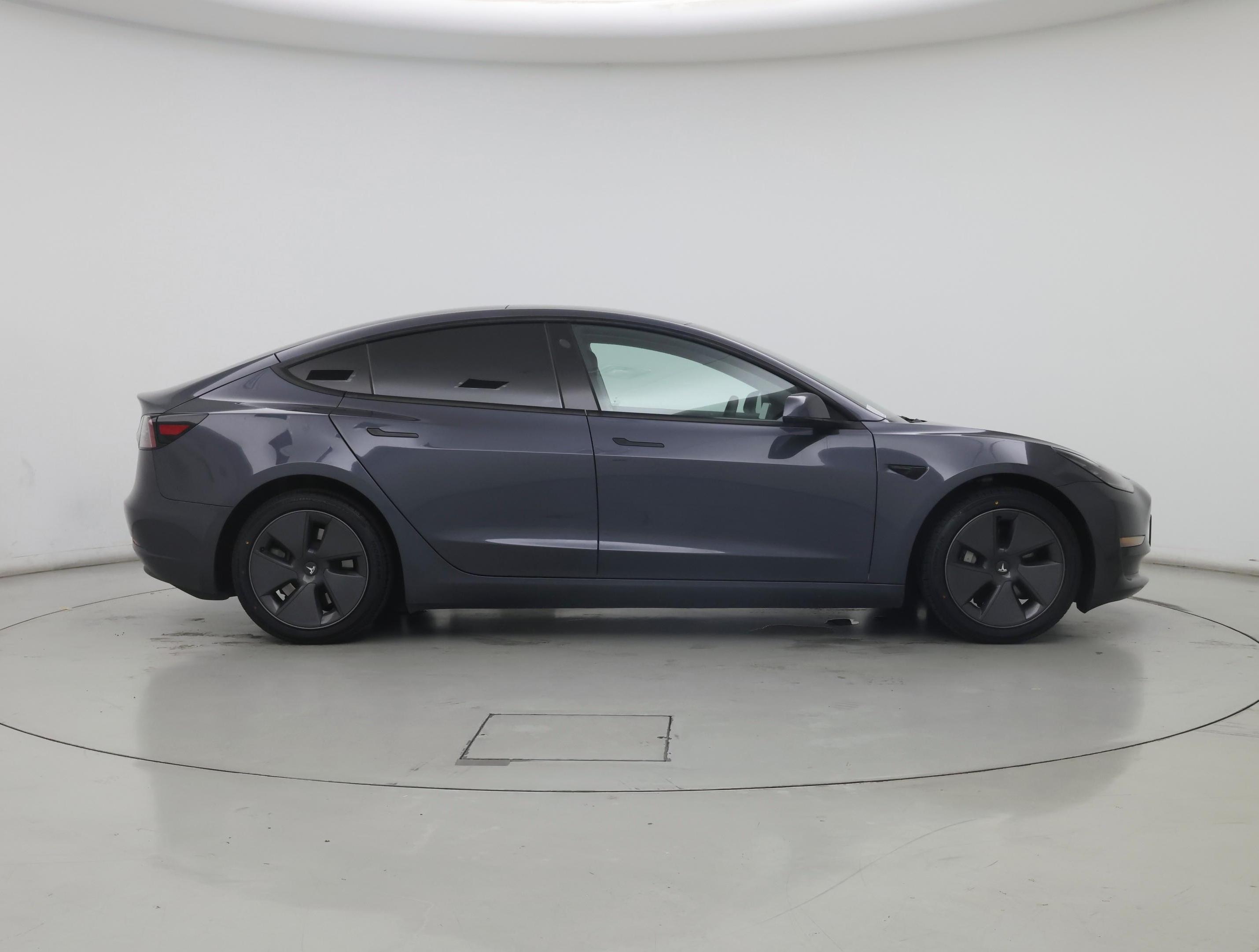 Thumbnail: 2023 Tesla Model 3 - 7
