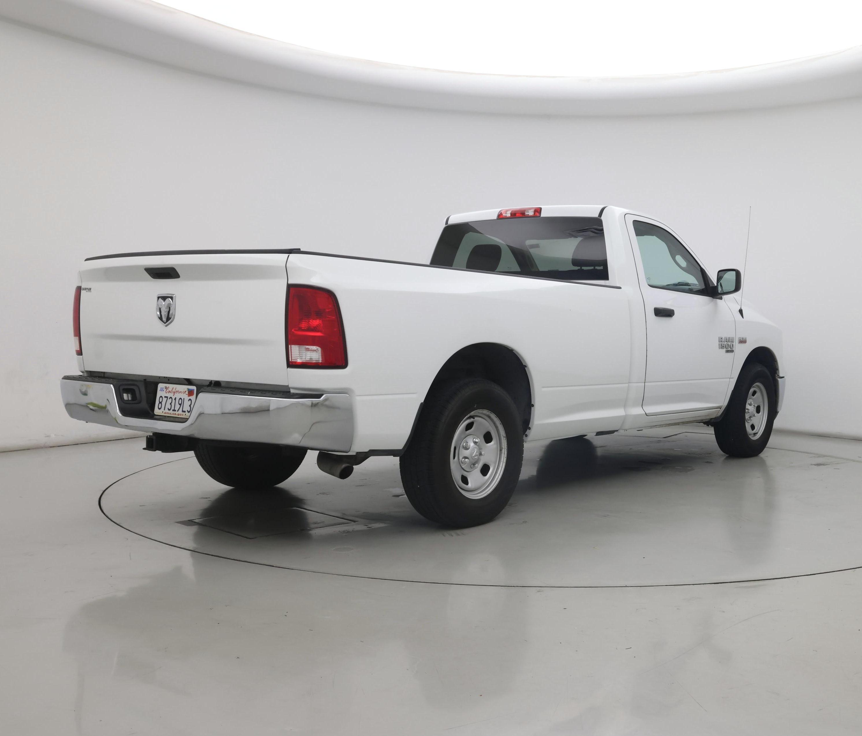 Thumbnail: 2019 RAM 1500 Classic - 8
