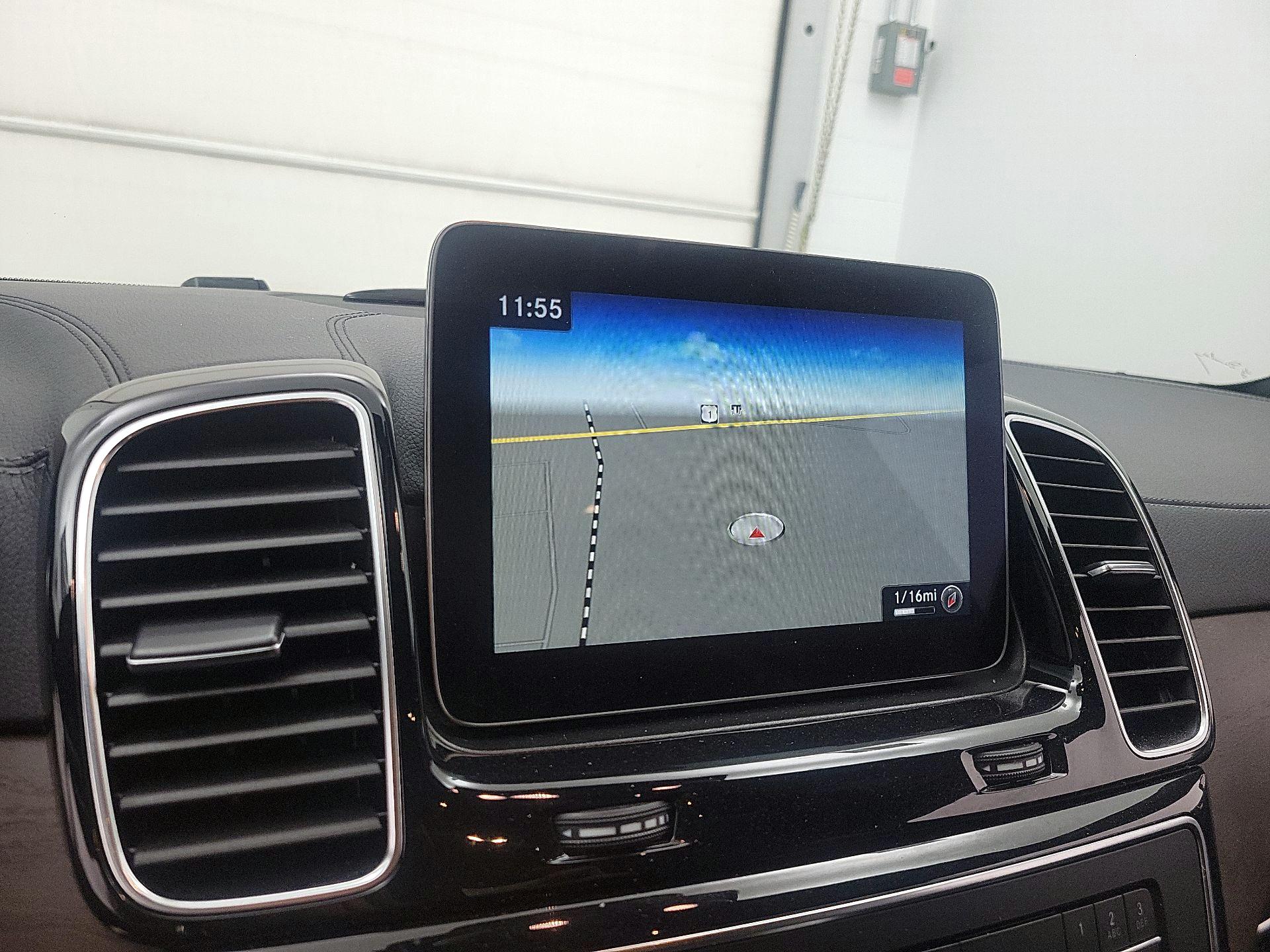 Thumbnail: 2017 Mercedes-Benz GLE - 14