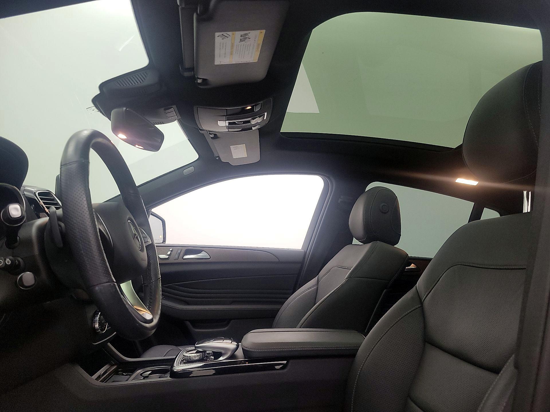 Thumbnail: 2017 Mercedes-Benz GLE - 20