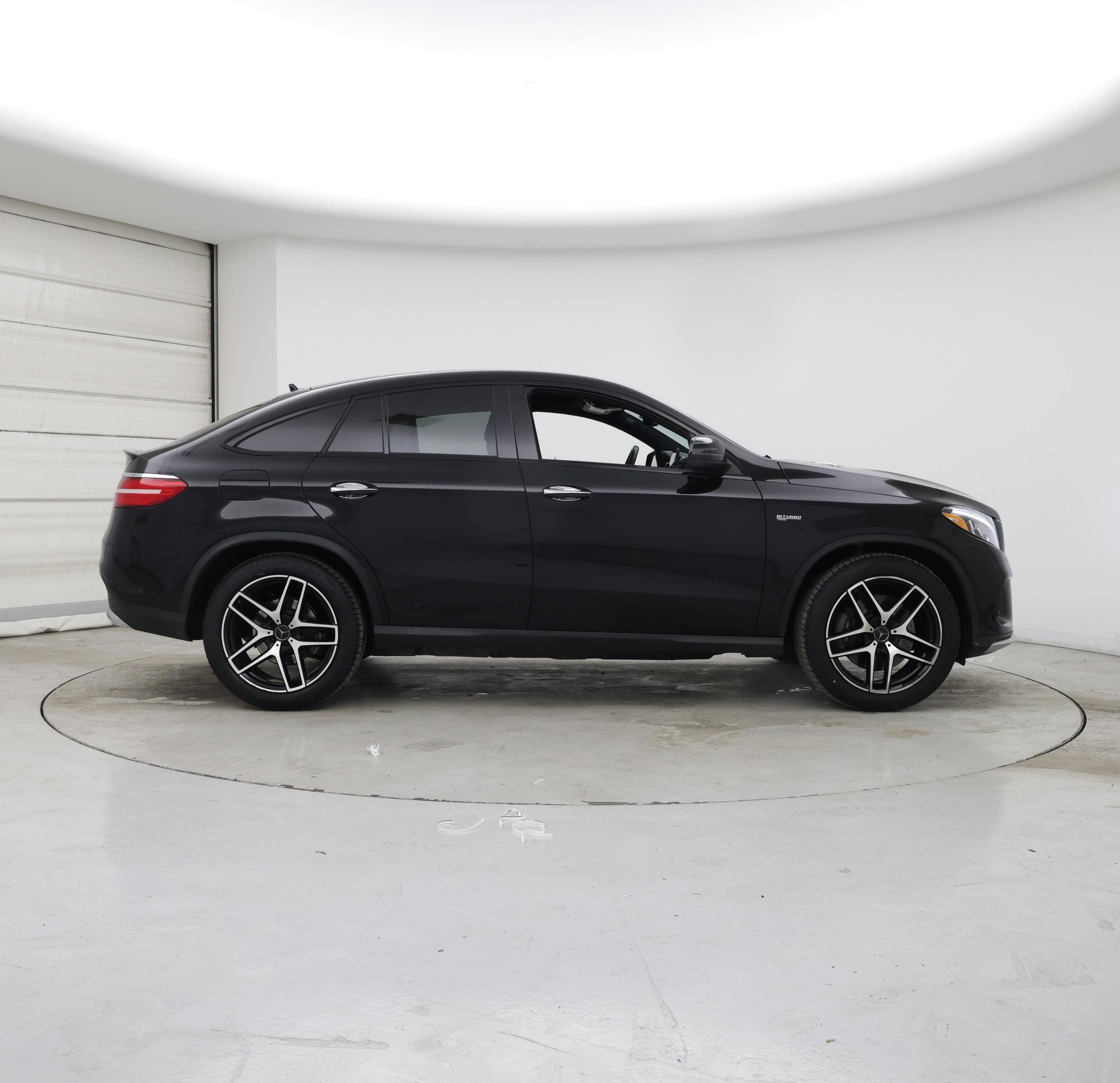 Thumbnail: 2017 Mercedes-Benz GLE - 7