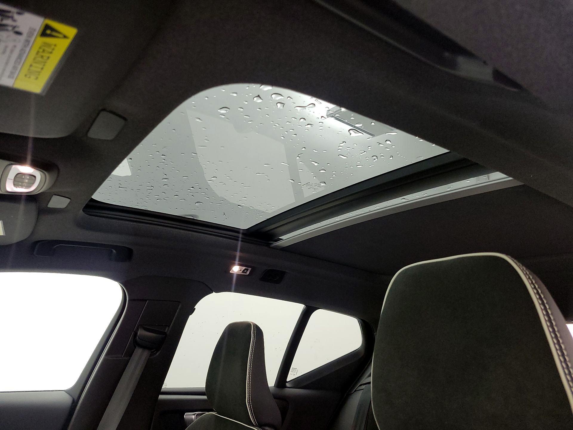 Thumbnail: 2022 Volvo XC40 - 20