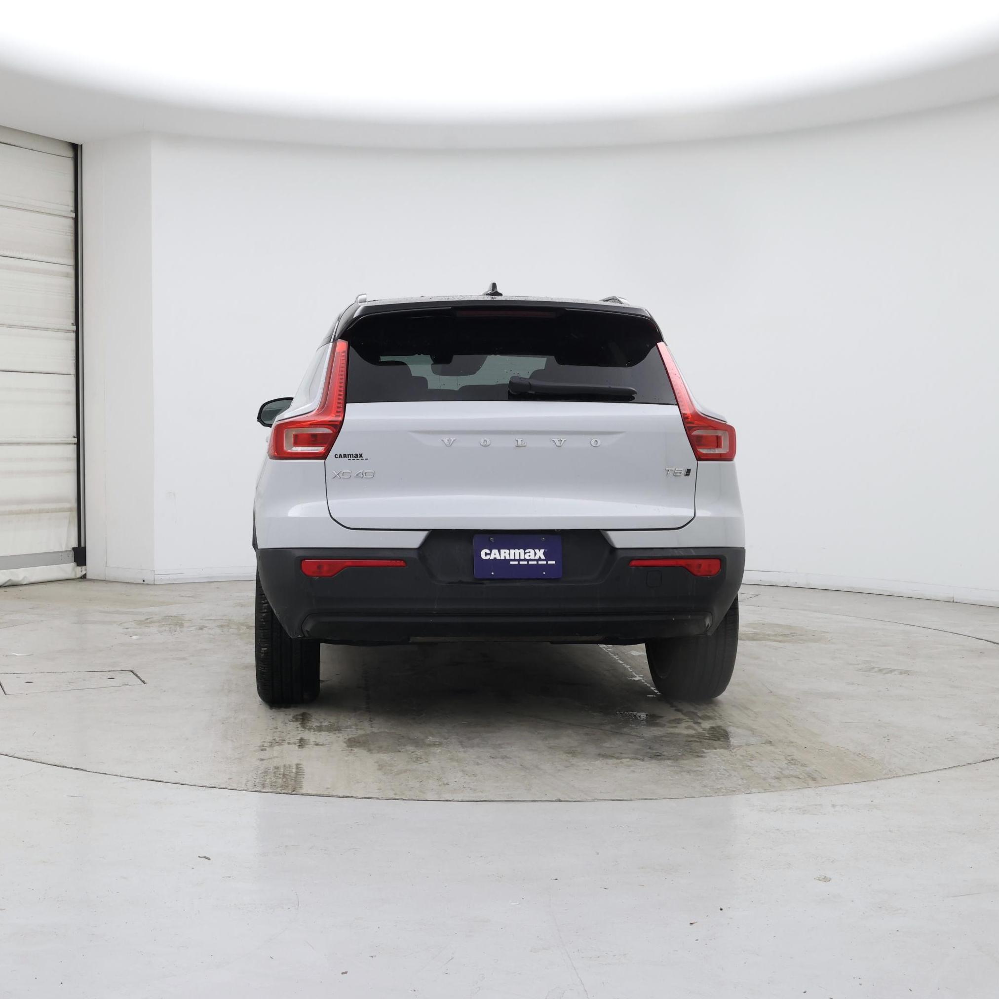 Thumbnail: 2022 Volvo XC40 - 6