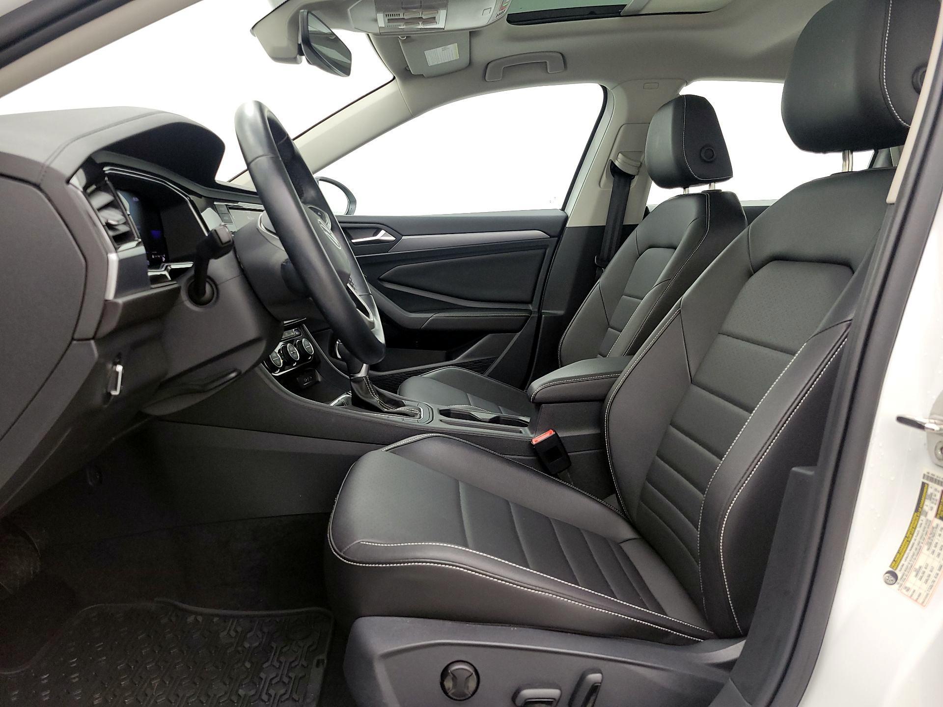 Thumbnail: 2023 Volkswagen Jetta - 11