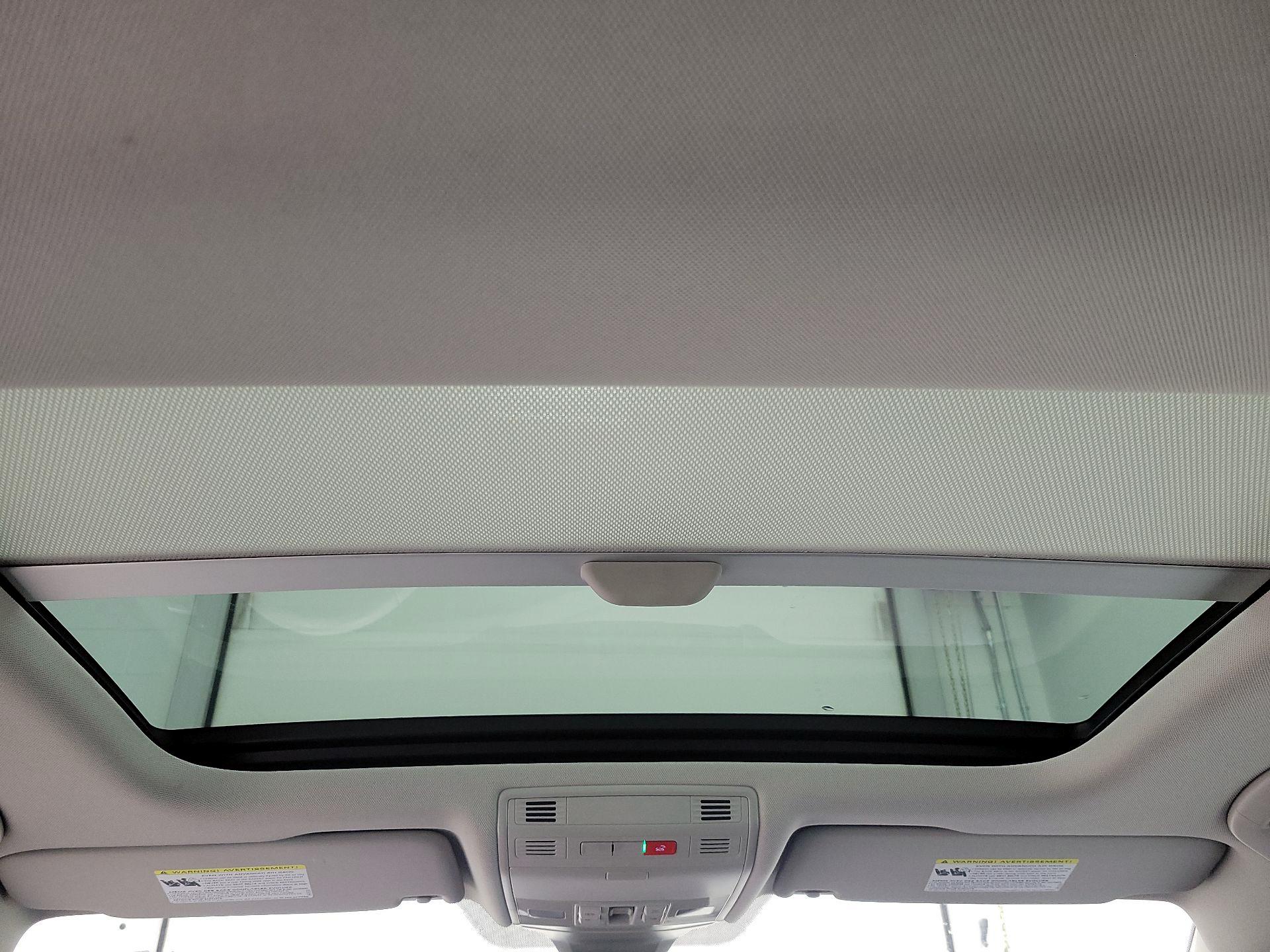 Thumbnail: 2023 Volkswagen Jetta - 19