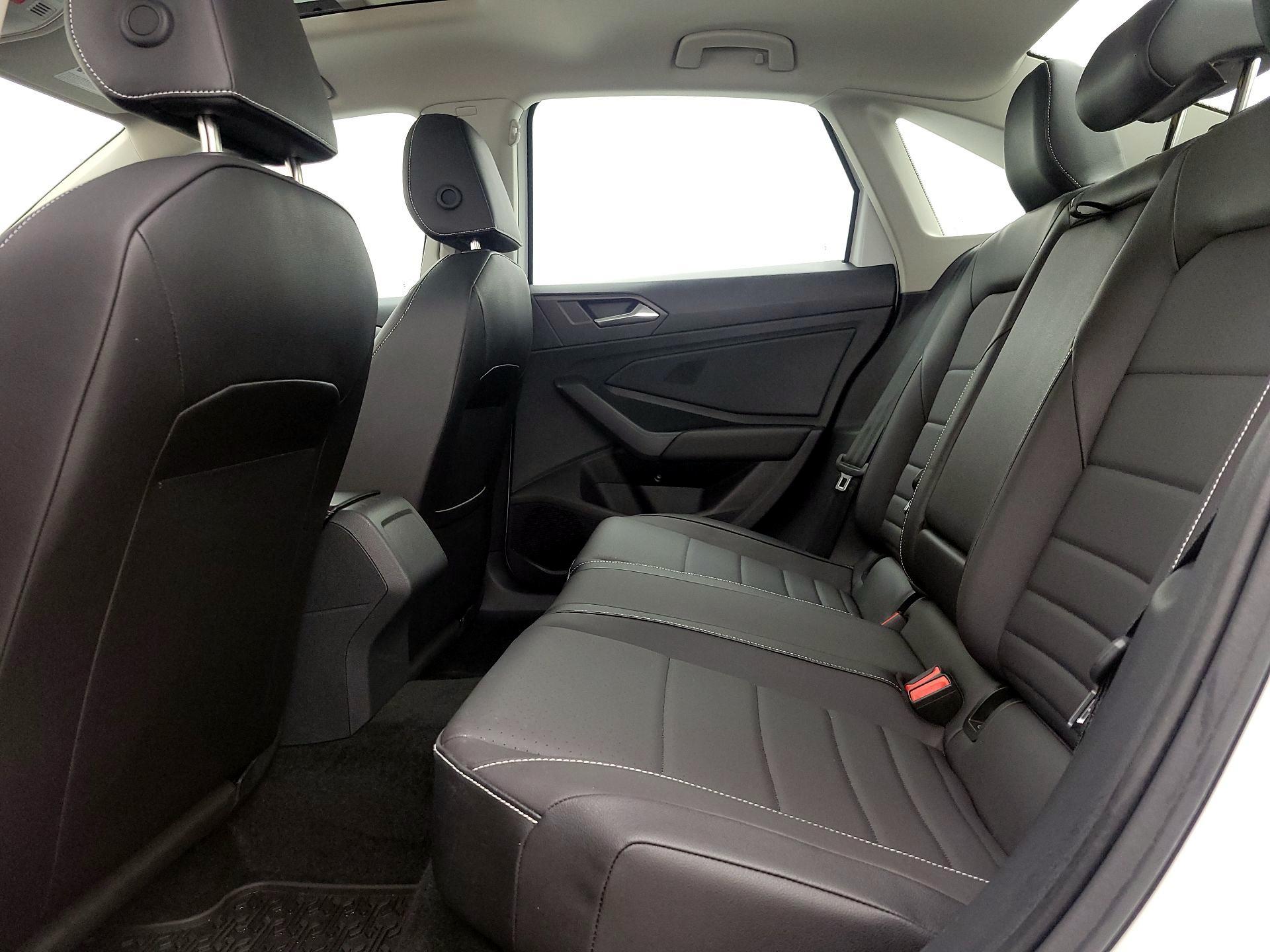 Thumbnail: 2023 Volkswagen Jetta - 20