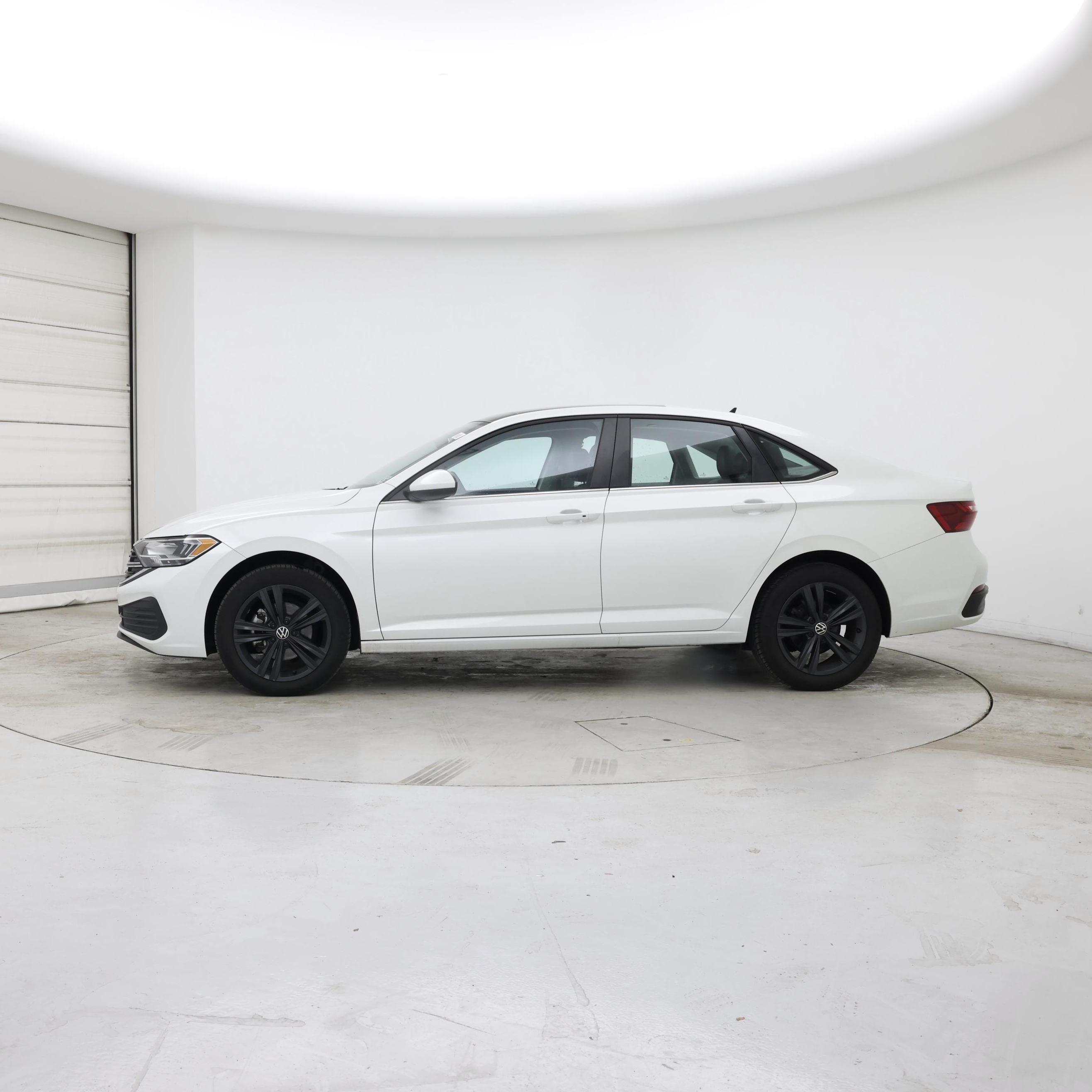 Thumbnail: 2023 Volkswagen Jetta - 3