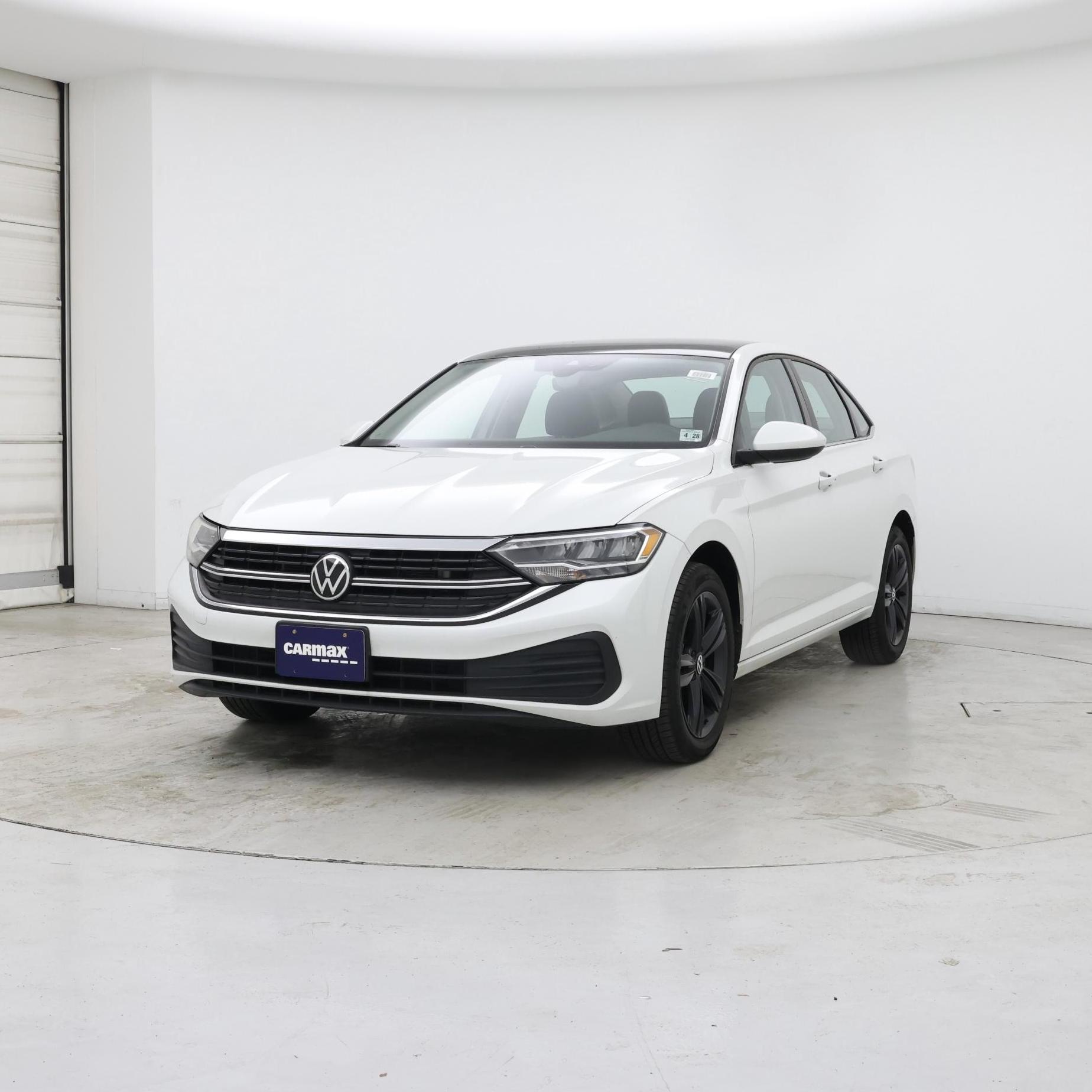 Thumbnail: 2023 Volkswagen Jetta - 4